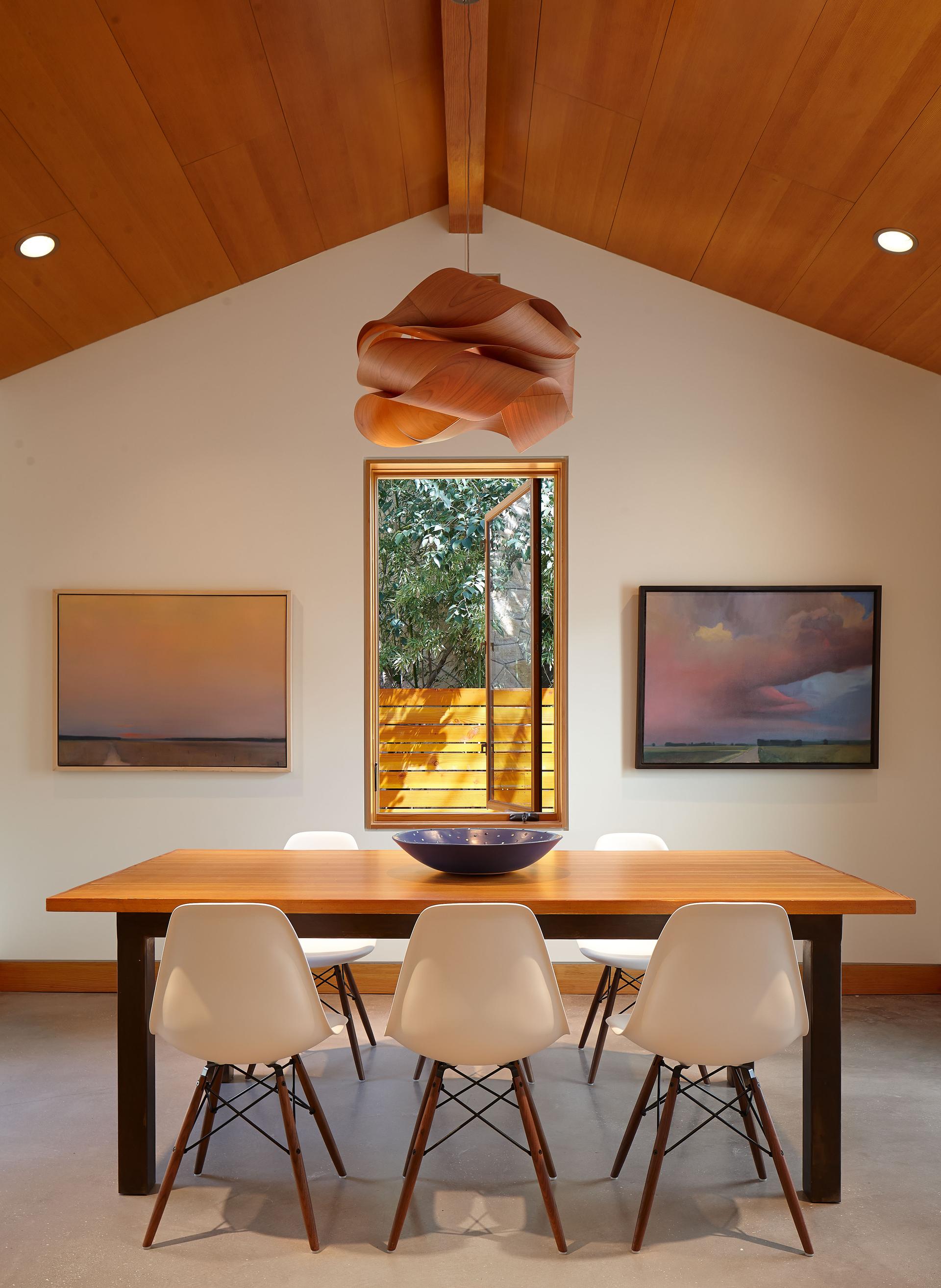 House 334 - image 5