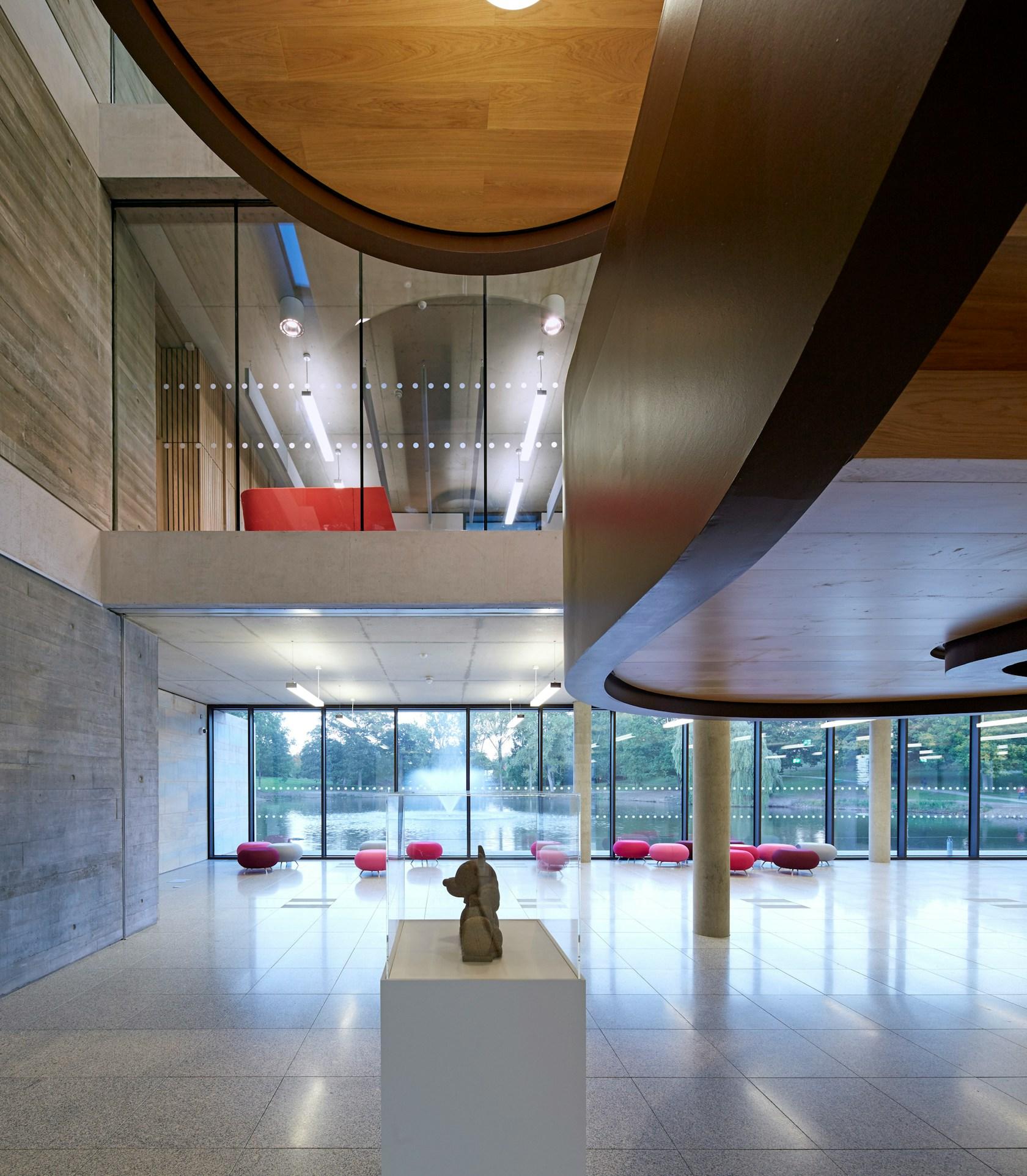 Essex University Silberrad Student Centre - image 3
