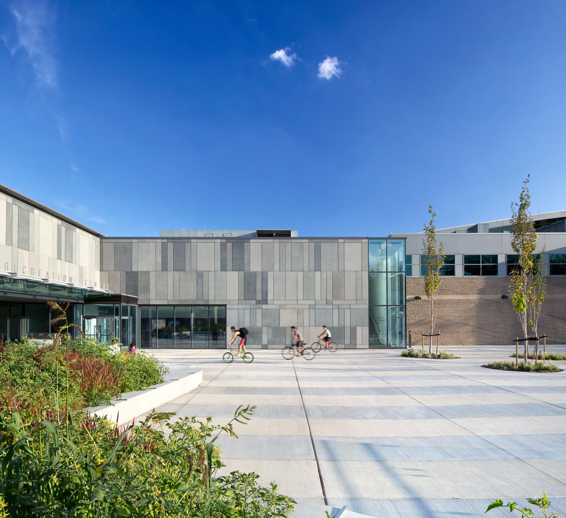 Guildford Aquatic Centre - image 6
