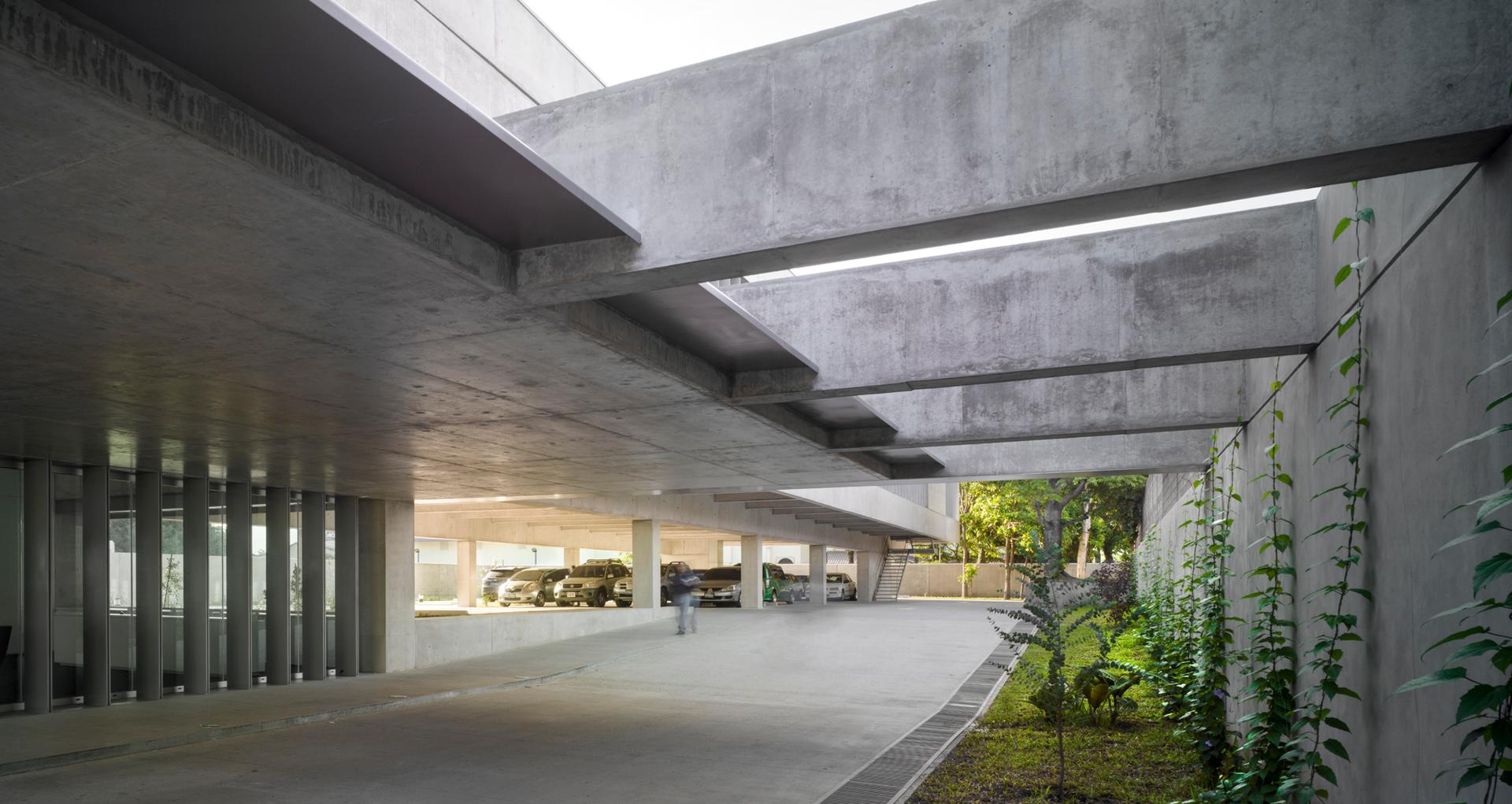 Puma Energy El Salvador Headquarters - image 10