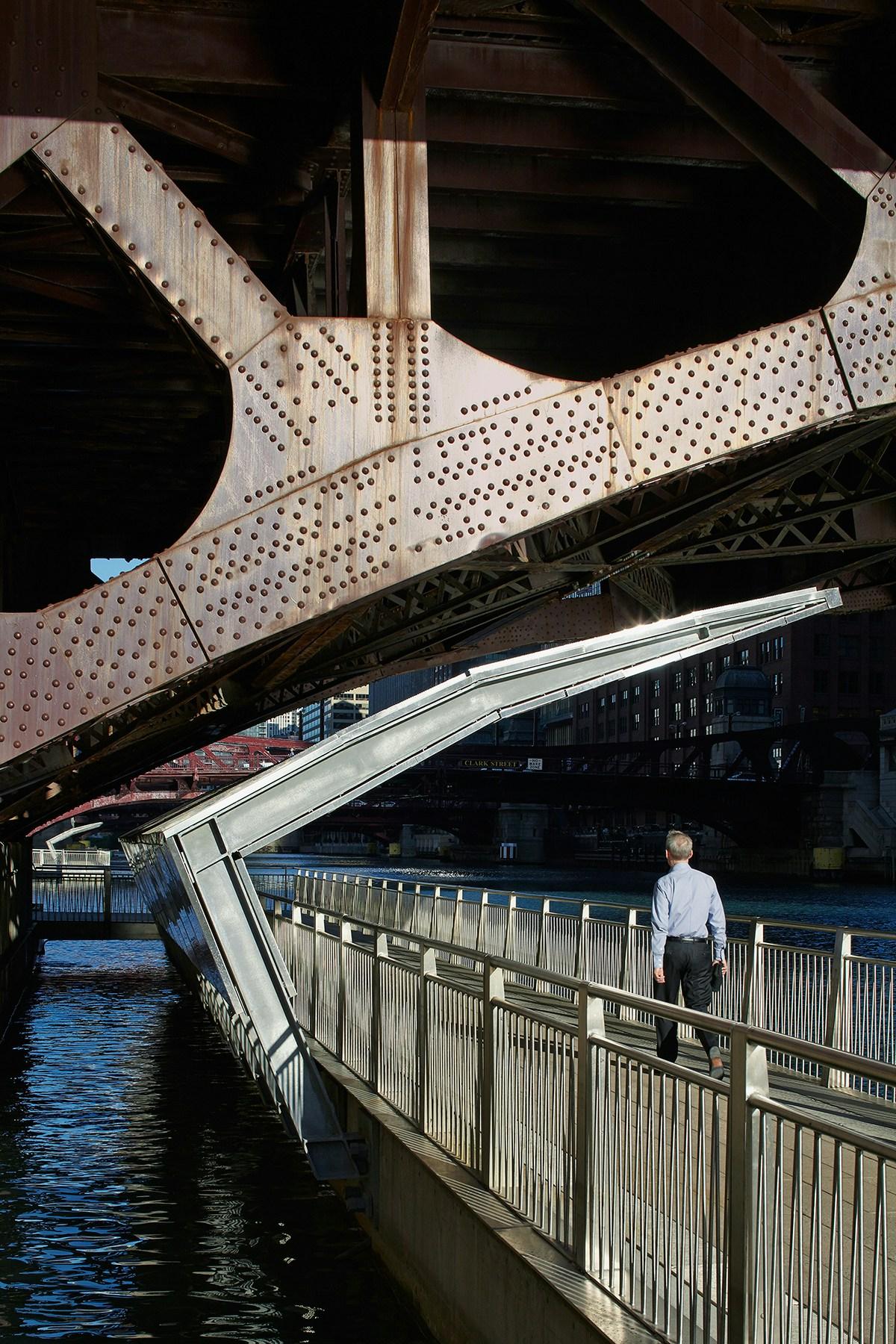 Chicago Riverwalk - image 10