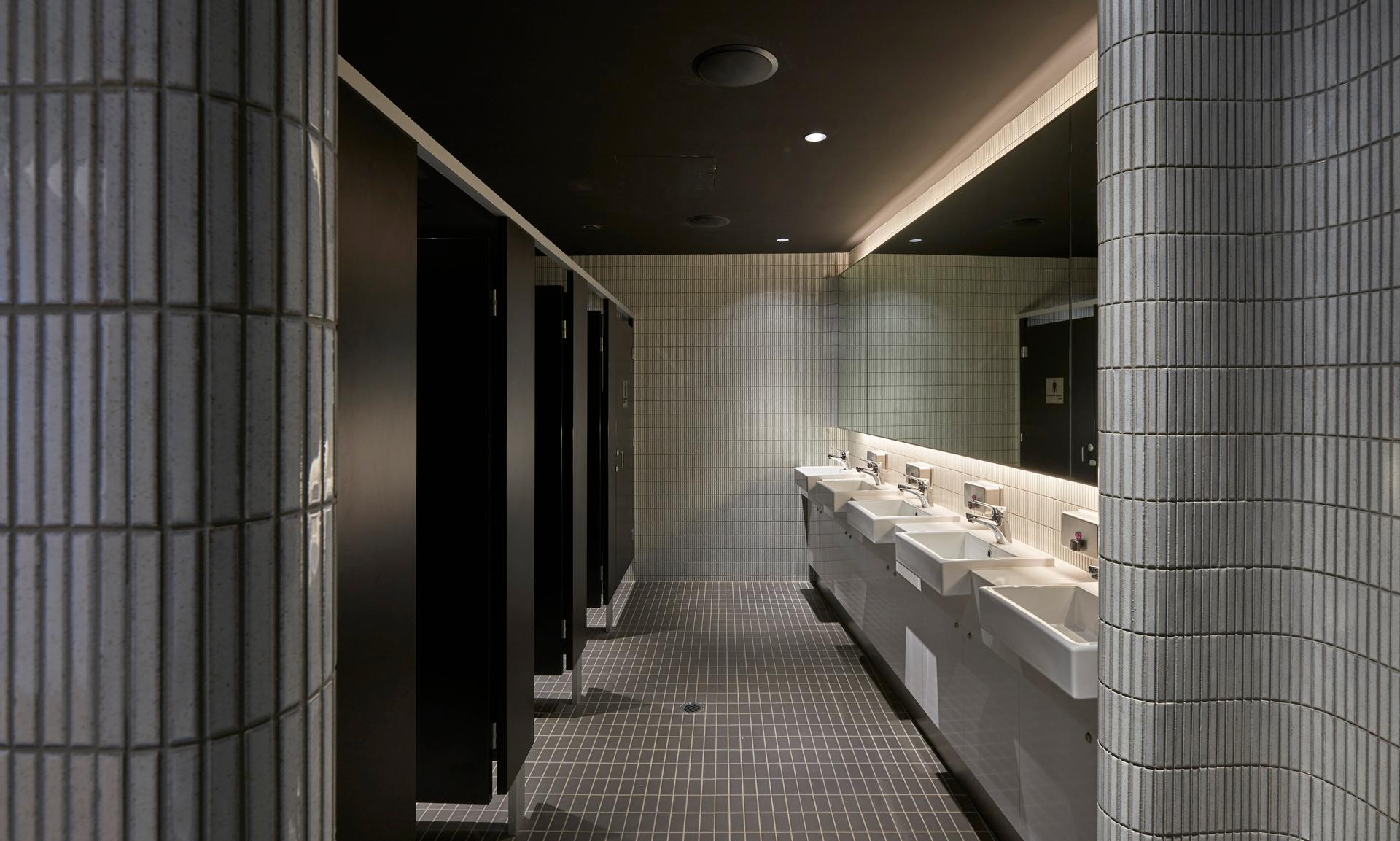 The Republic Hotel and Rooftop Bar - image 9
