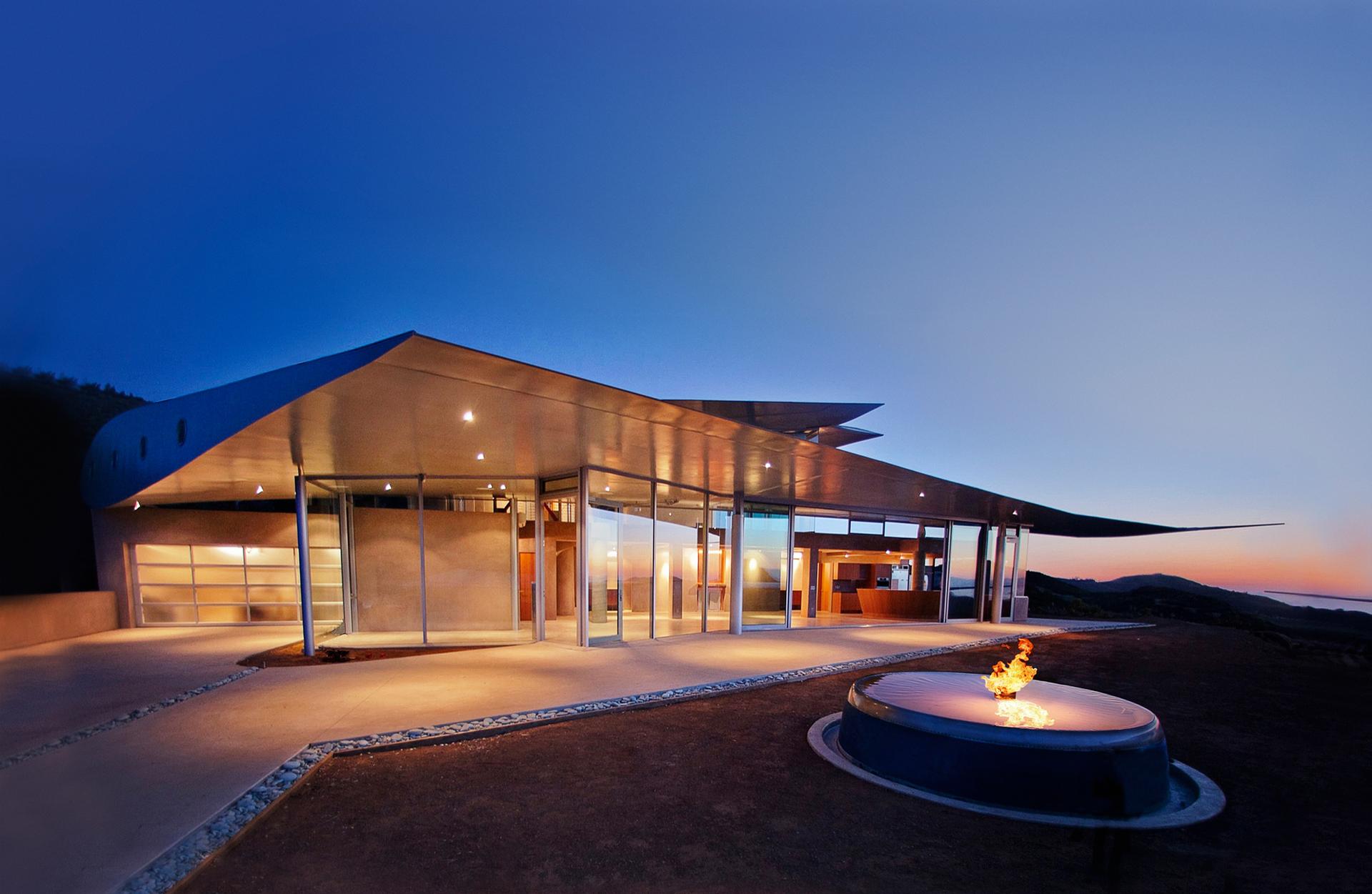 747 House - image 2