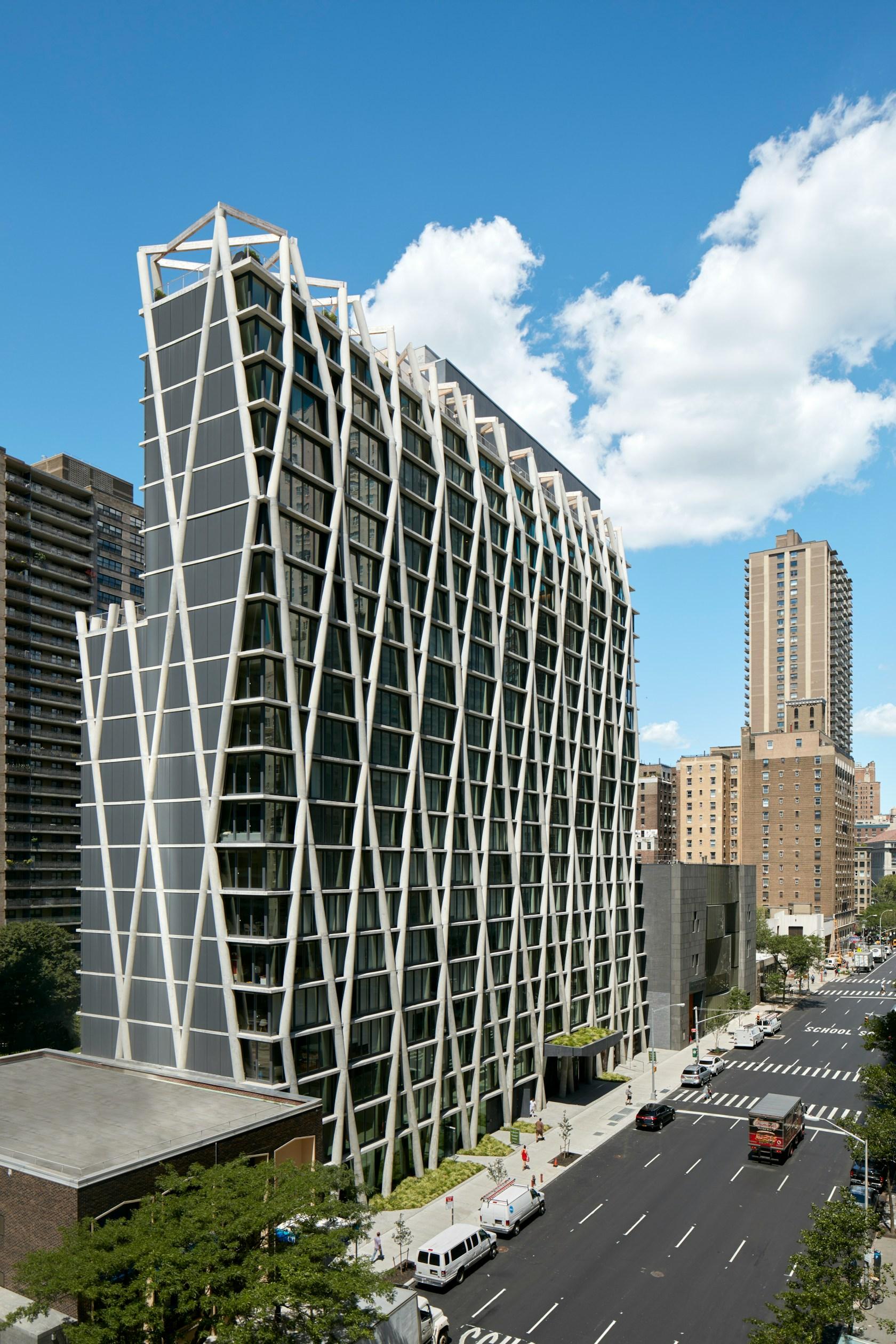 170 Amsterdam - image 3