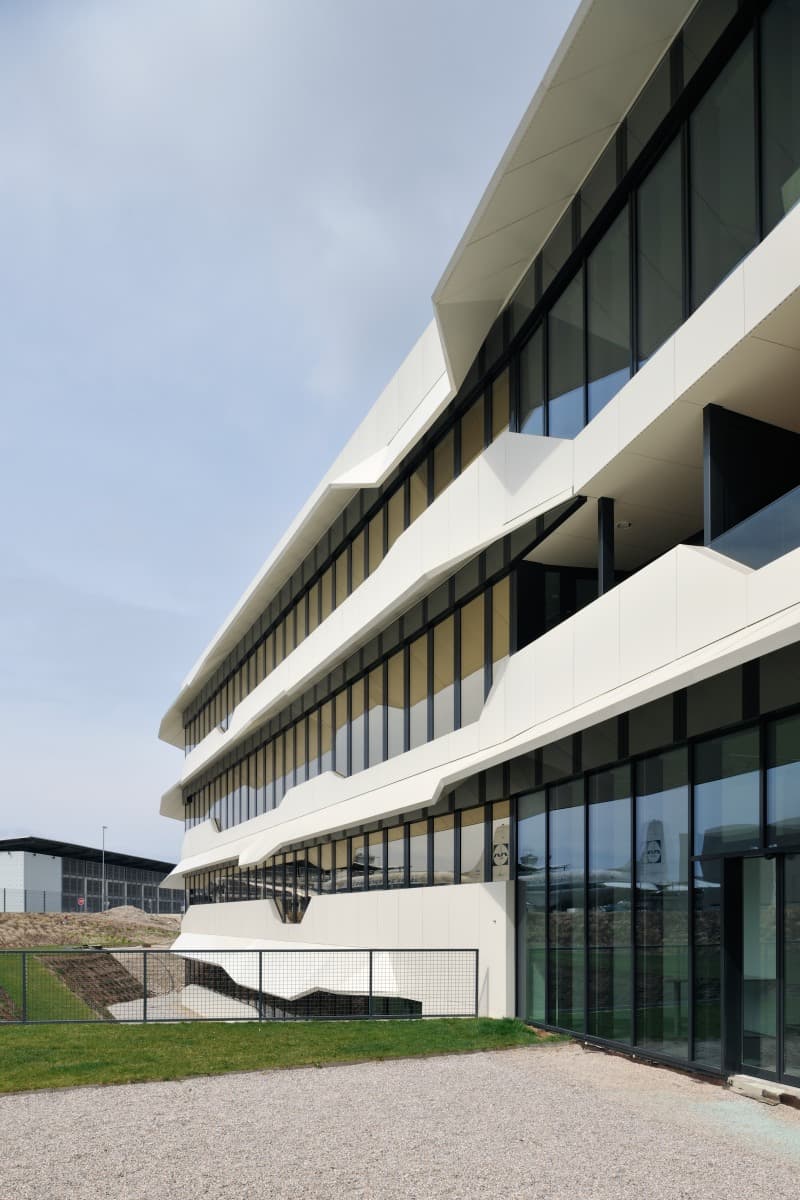 Air Traffic Control Centre - image 7