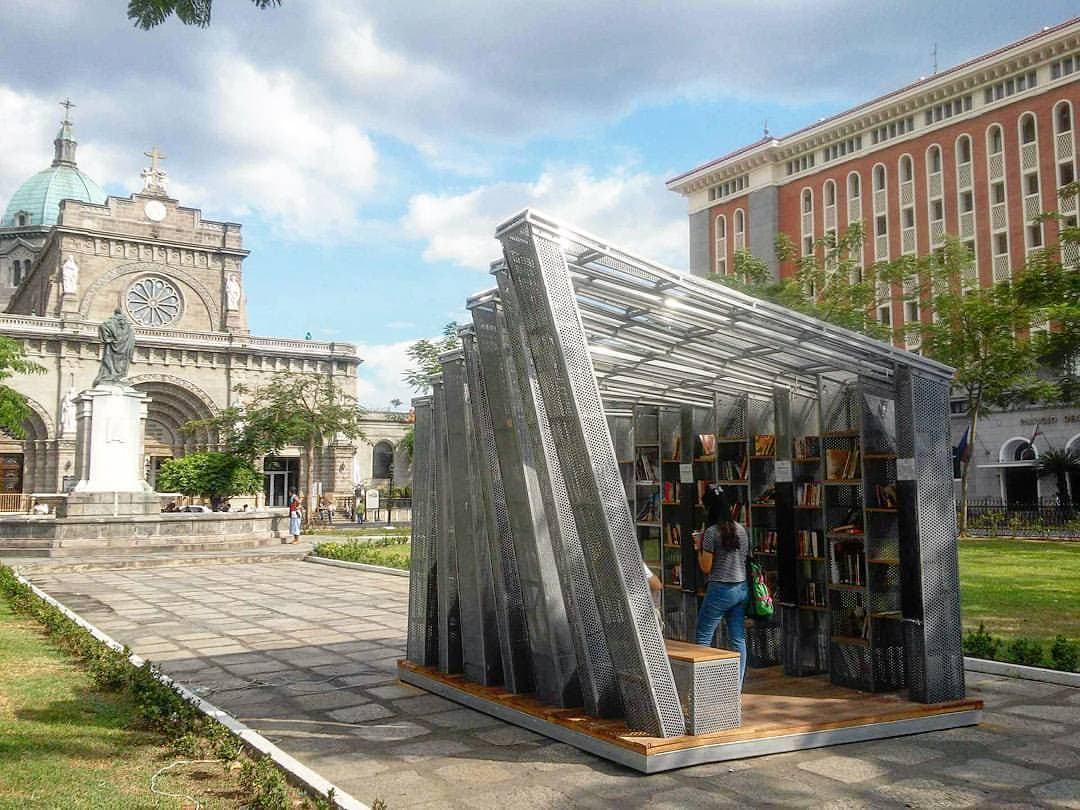 The Book Stop - image 5