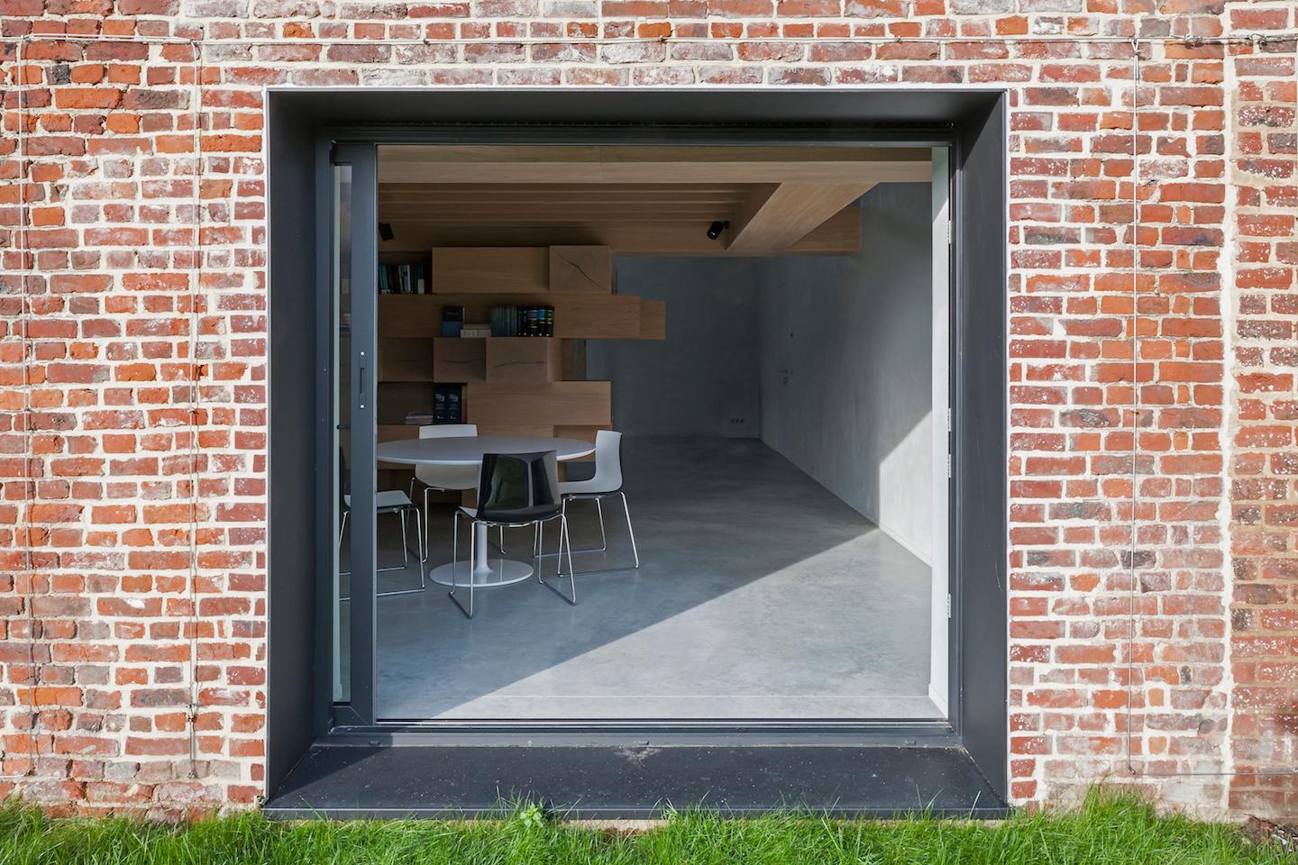 Stable in West Flanders - image 2