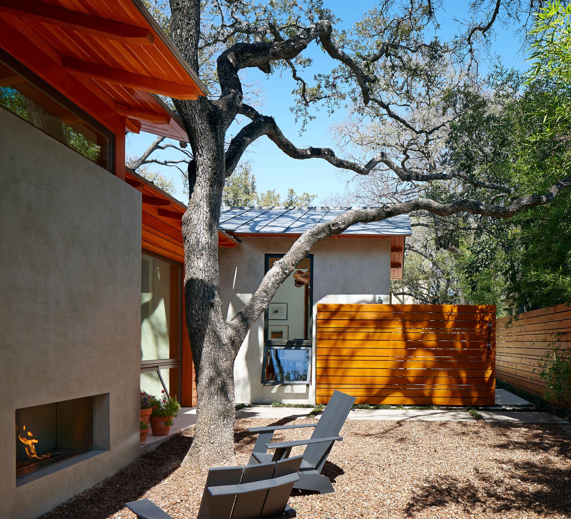 House 334 - image 15