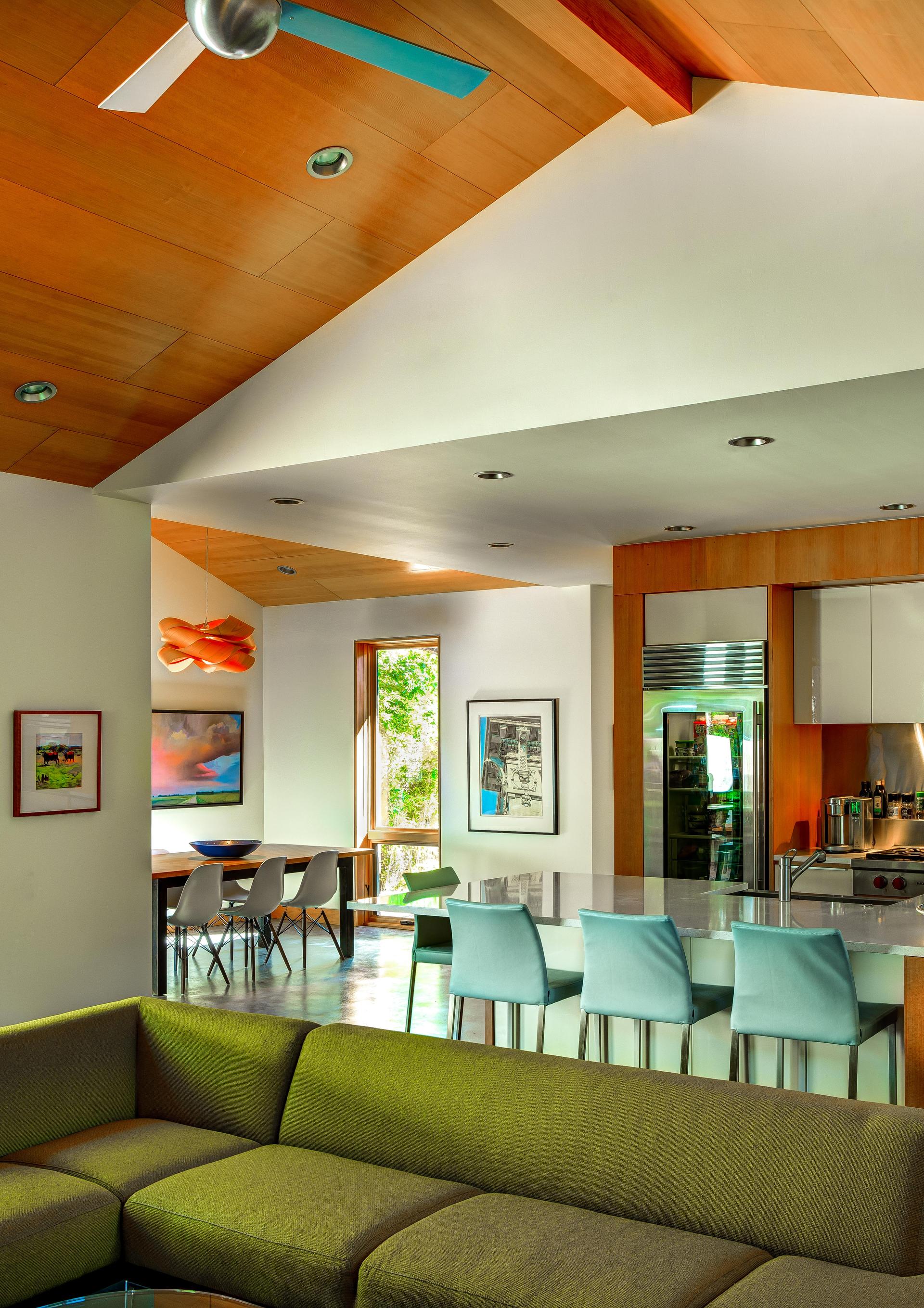 House 334 - image 6