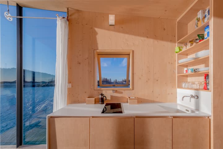 Manshausen Island Sea Cabins | Snorre Stinessen - image 10