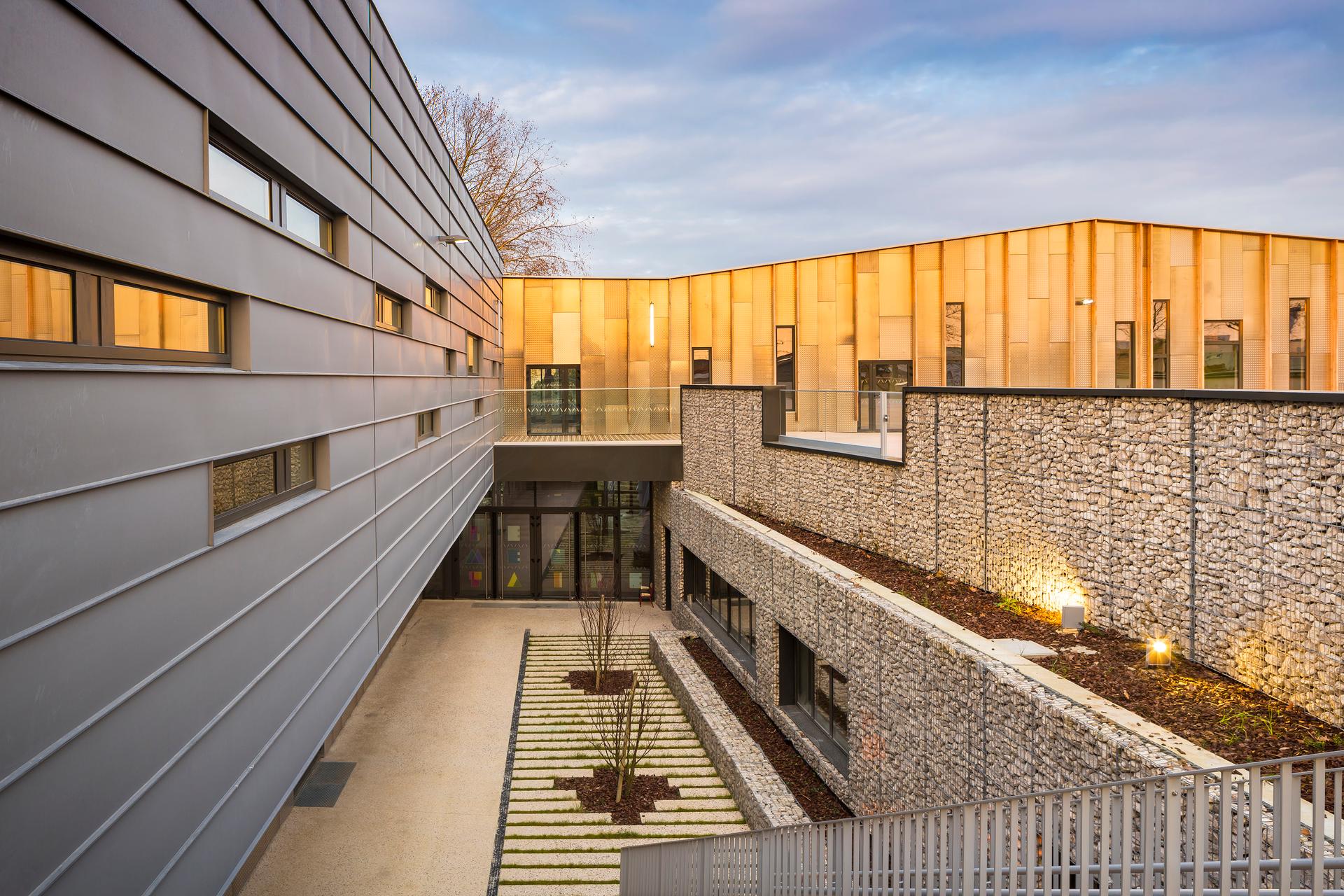 Angela Davis school - image 2