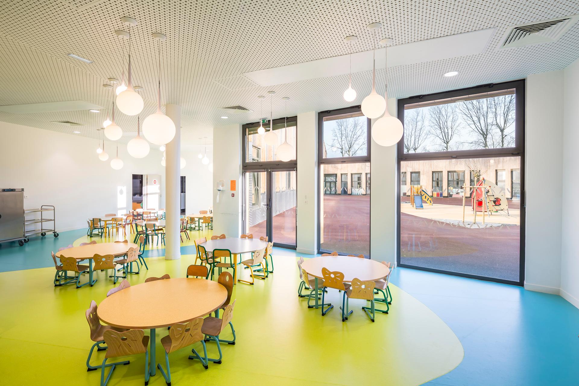 Angela Davis school - image 8