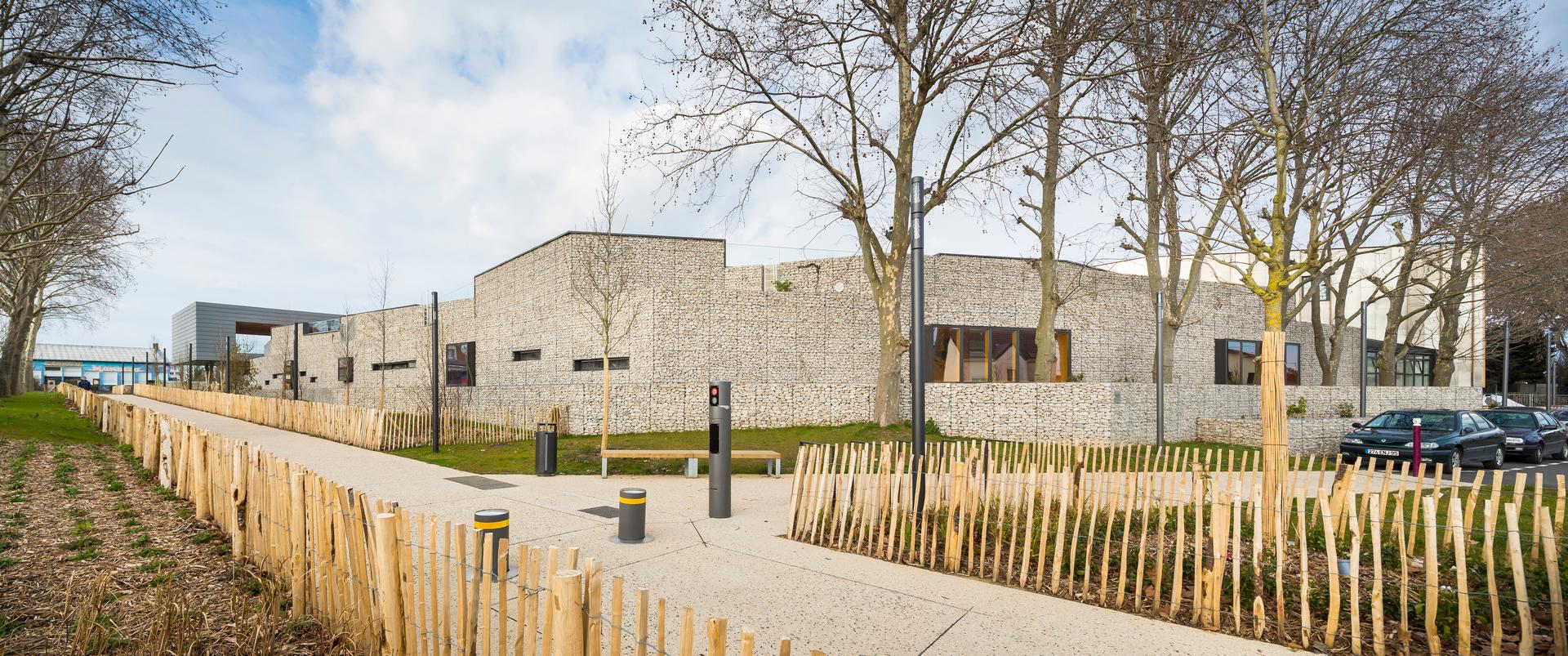 Angela Davis school - image 11