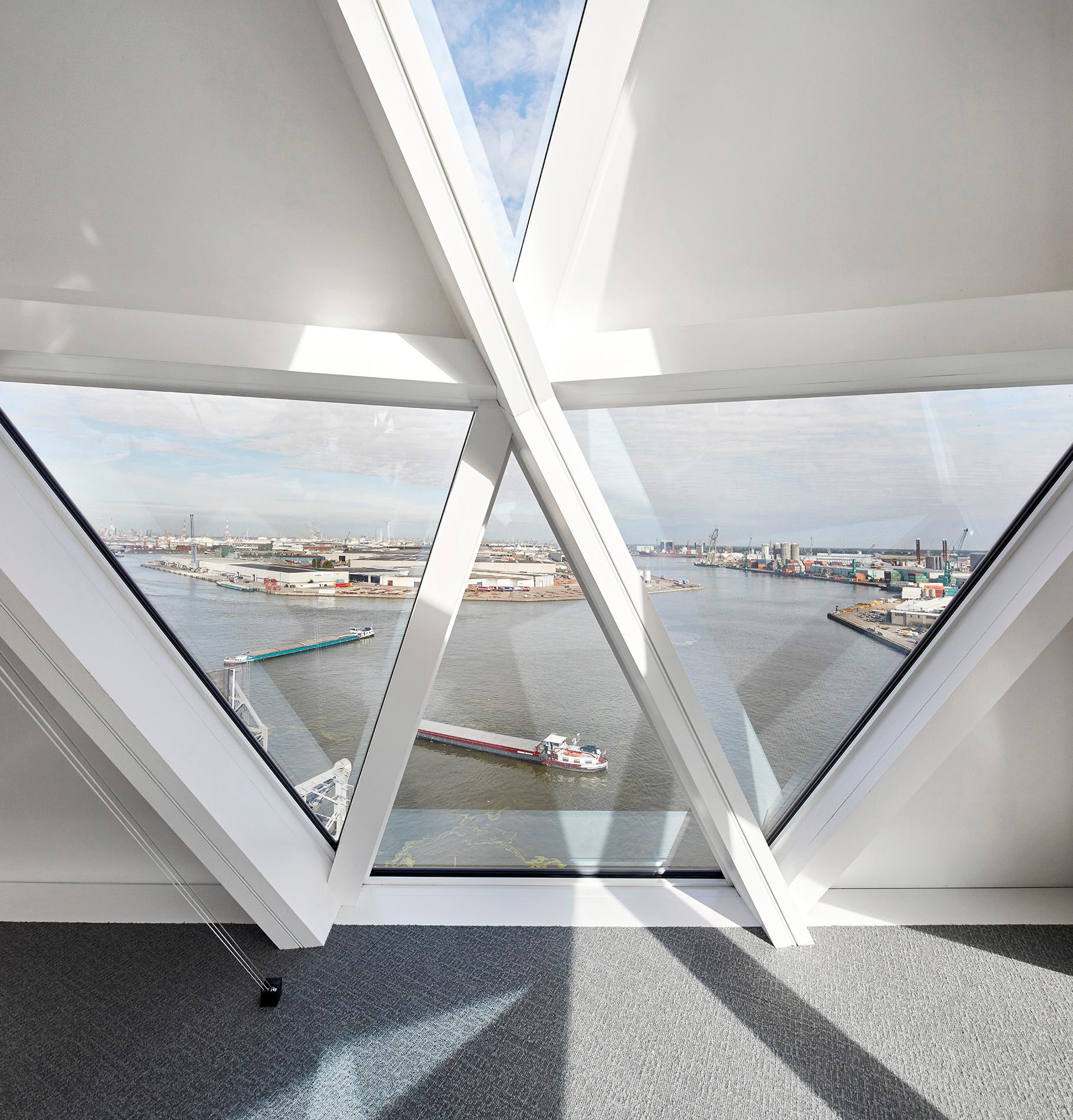 Port House - image 4