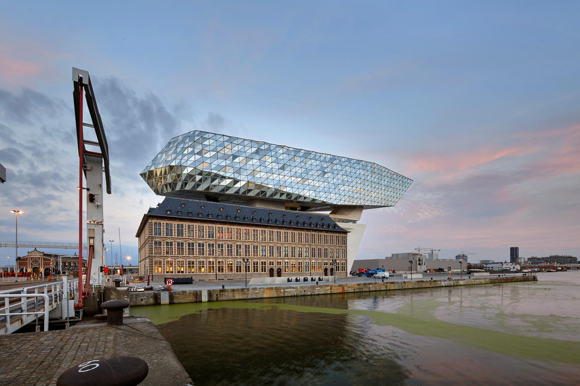 Port House - image 10