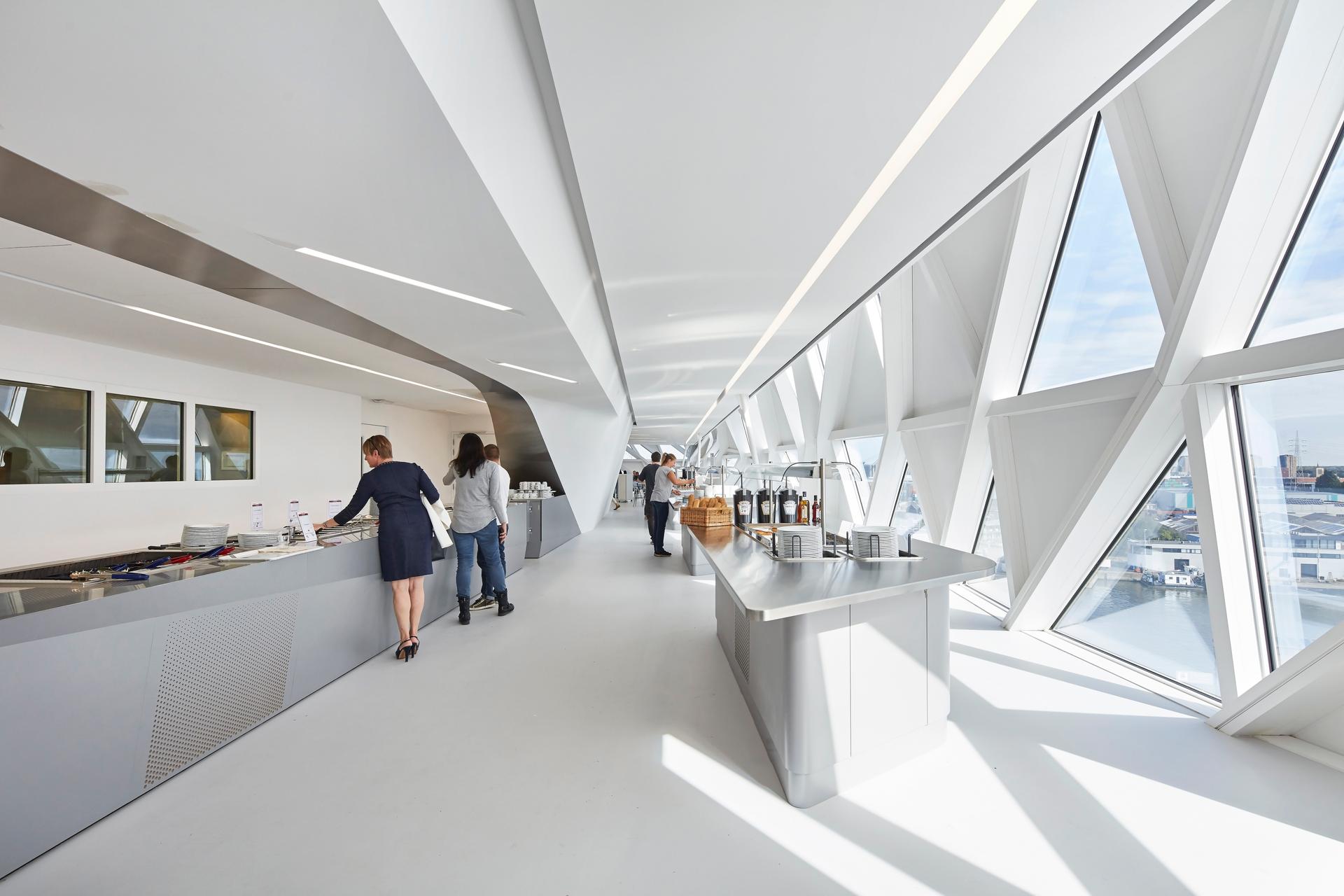 Port House - image 13