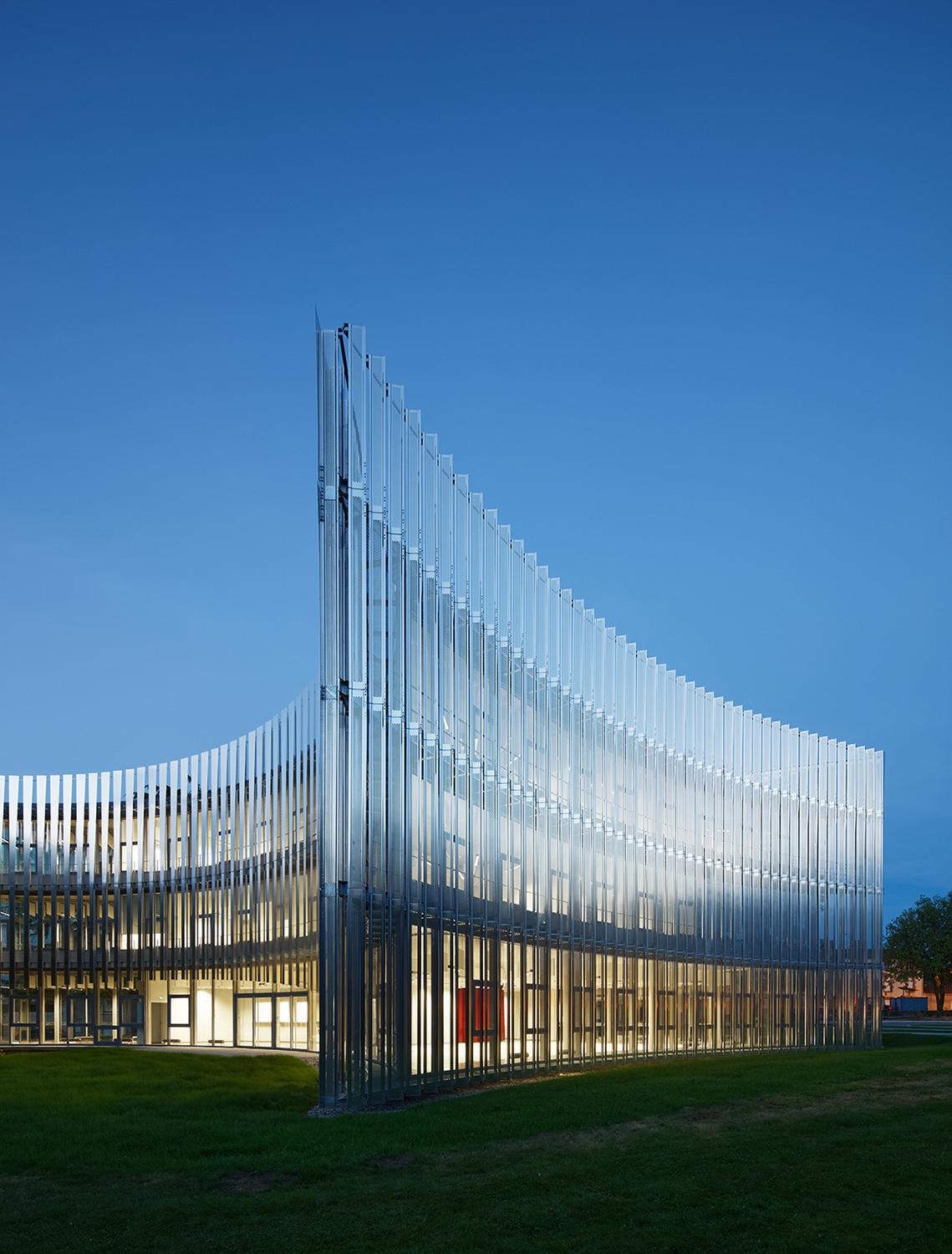 Offices for the Community of Municipalities in Les Herbiers (France) - image 9