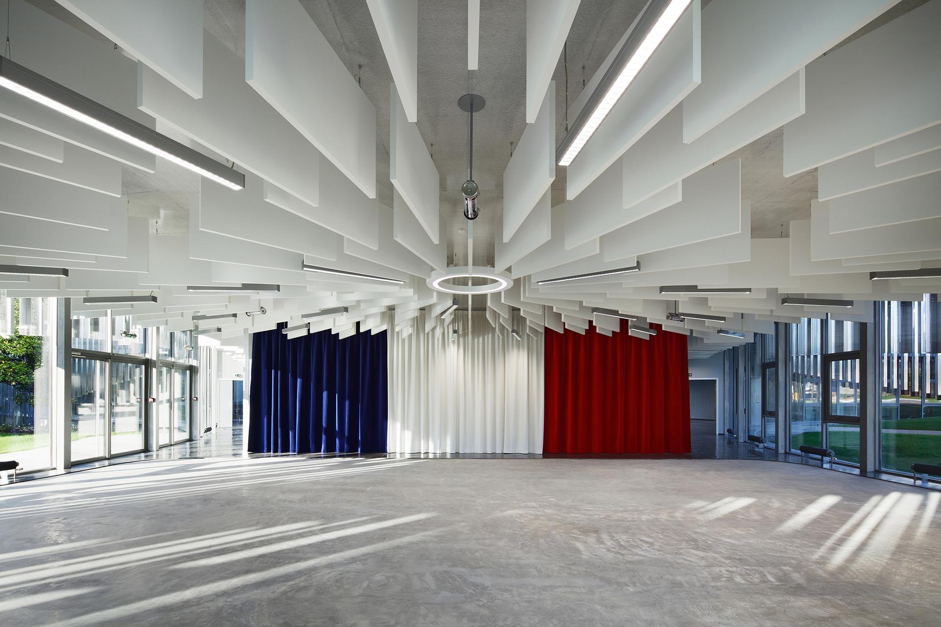 Offices for the Community of Municipalities in Les Herbiers (France) - image 11