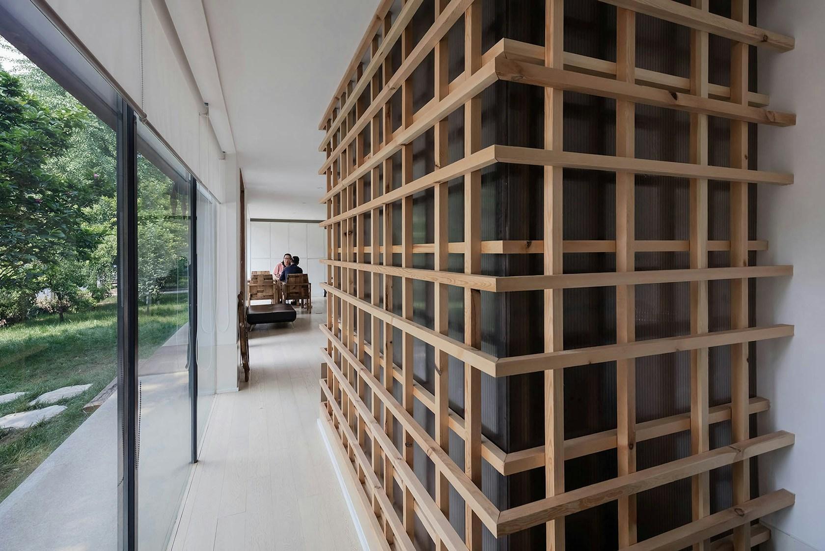 Office design for Blue Moon Films: A Line between Time - image 13