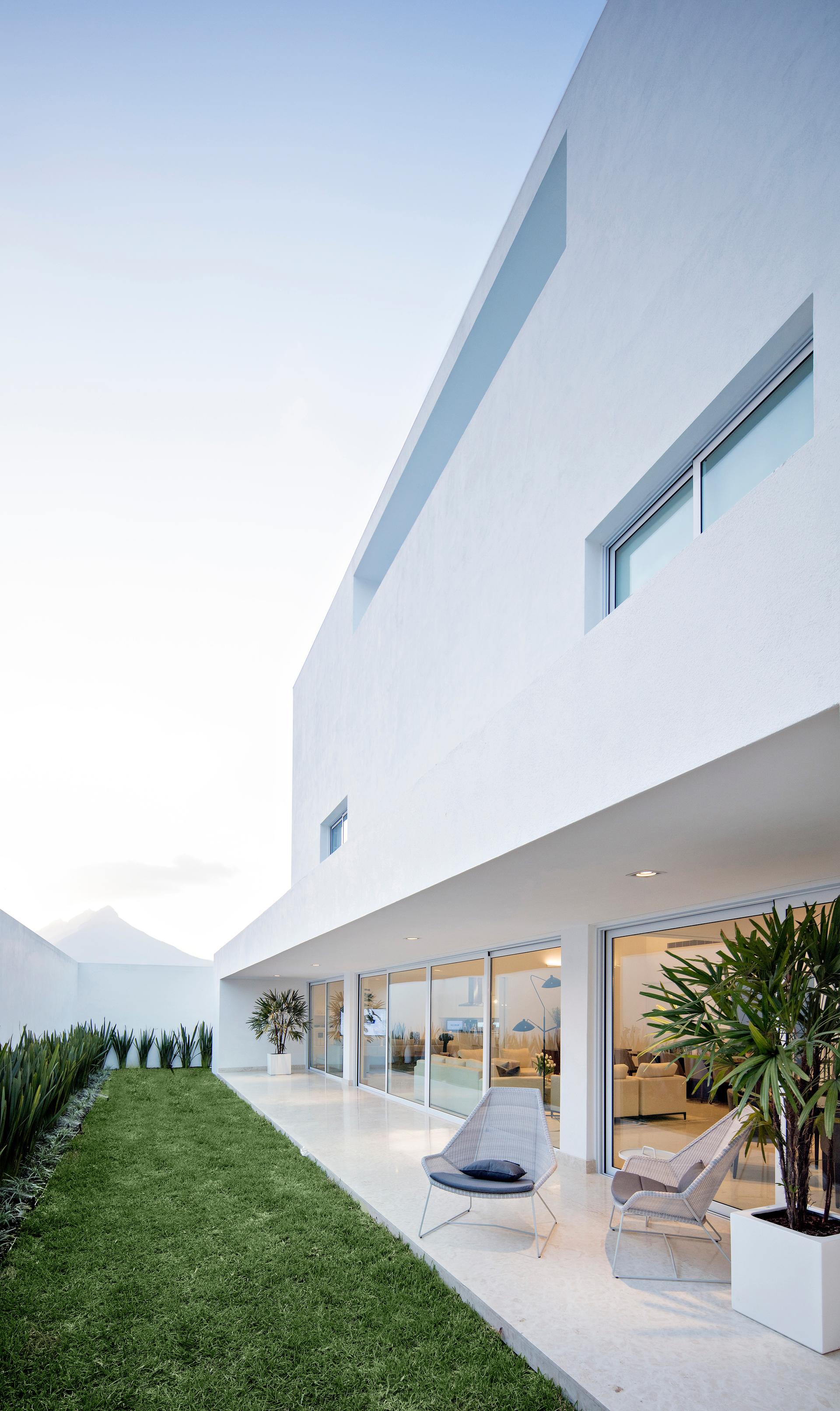 Domus Aurea by GLR Arquitectos + Estudio Alberto Campo Baeza - image 3