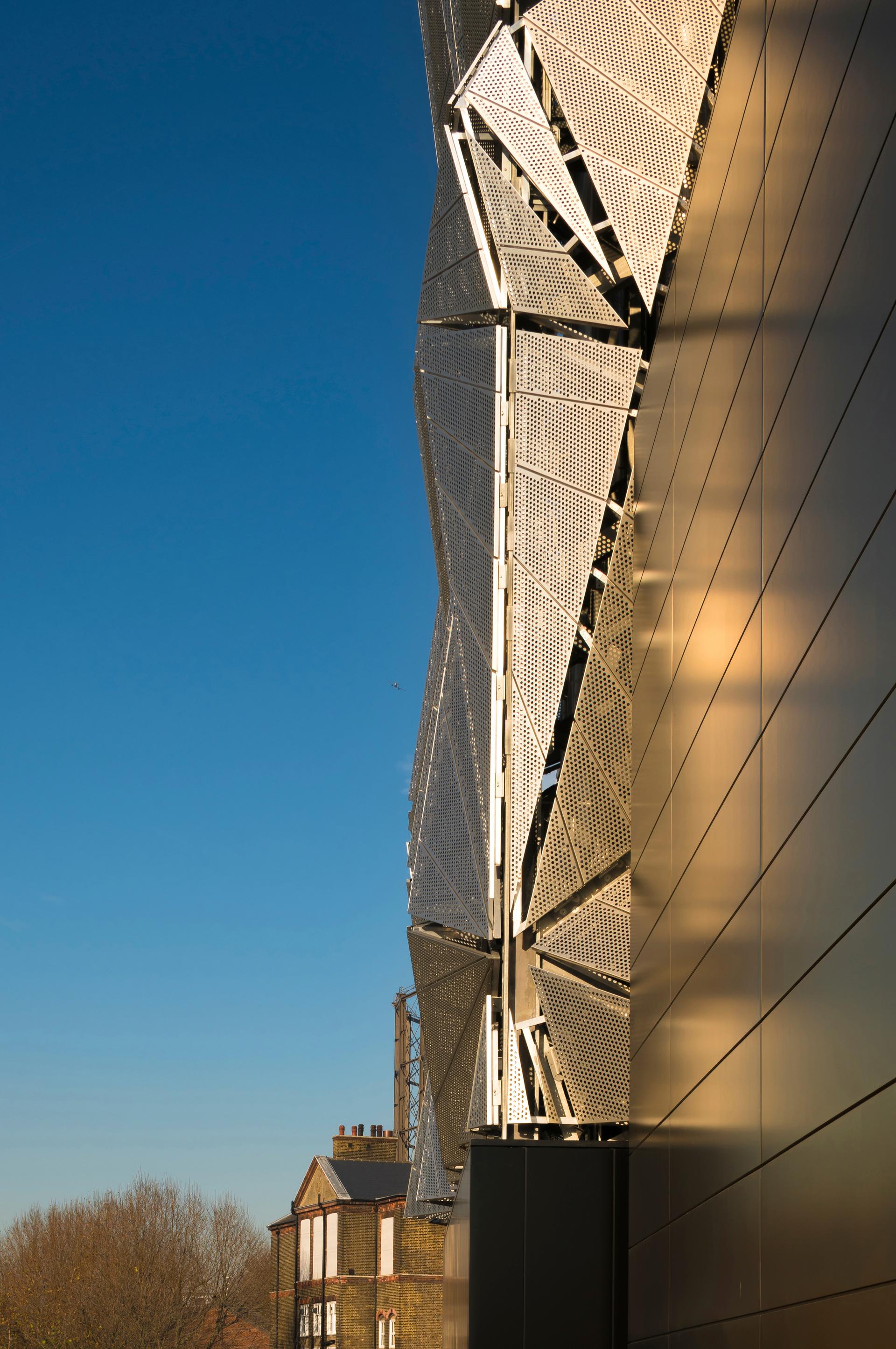 Greenwich Peninsula Low Carbon Energy Centre - image 5