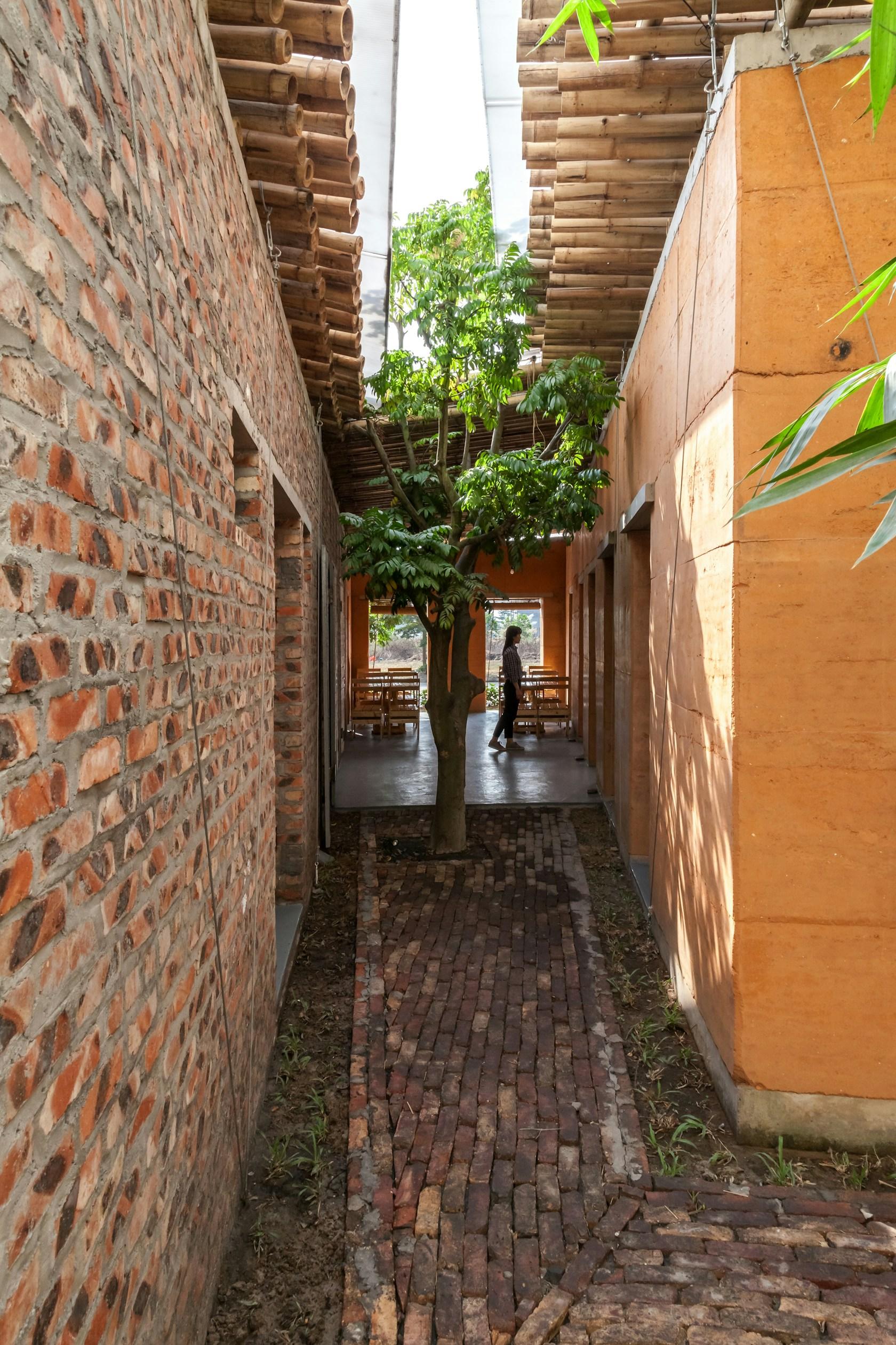 BE friendly space - image 8