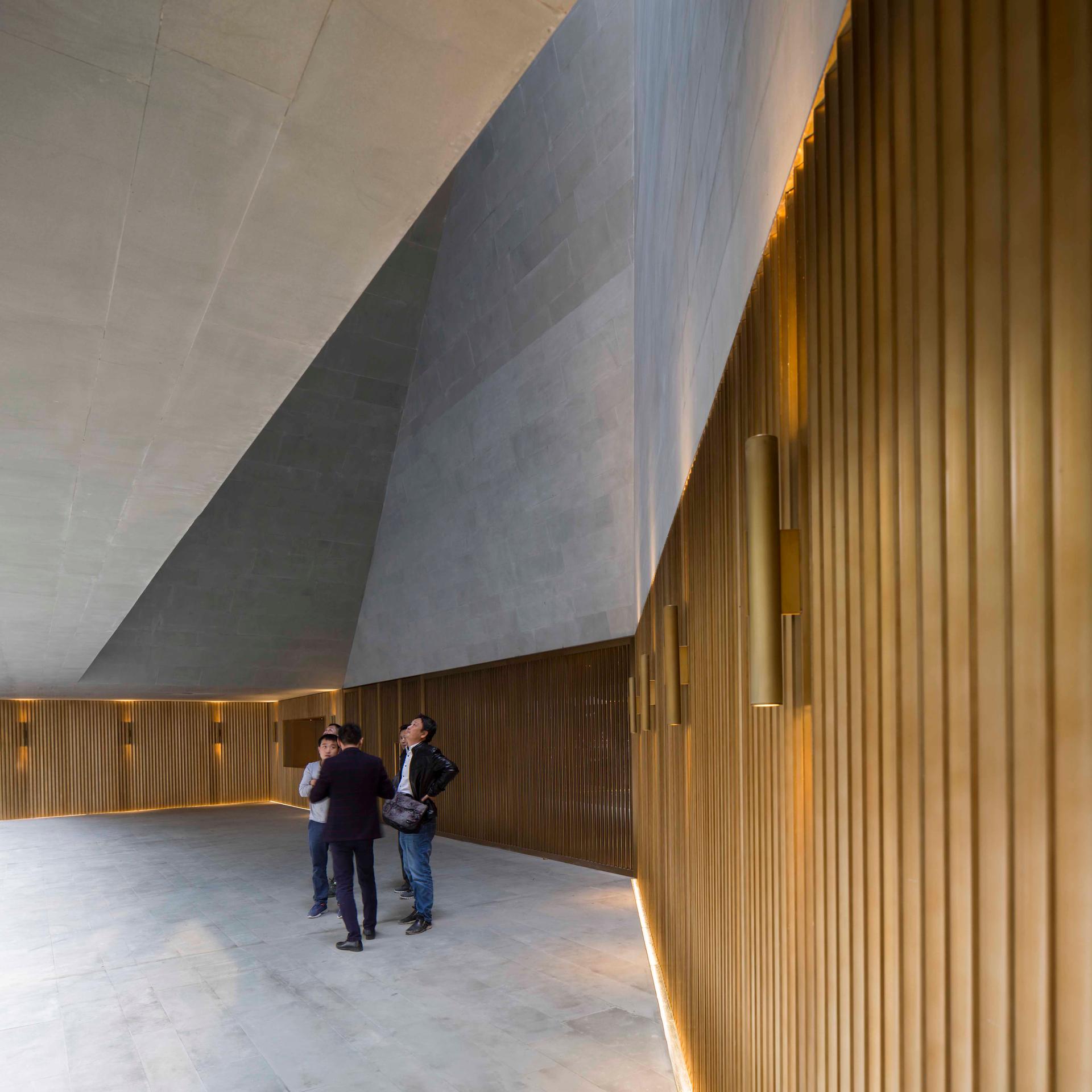 New Shanghai Theatre - image 6