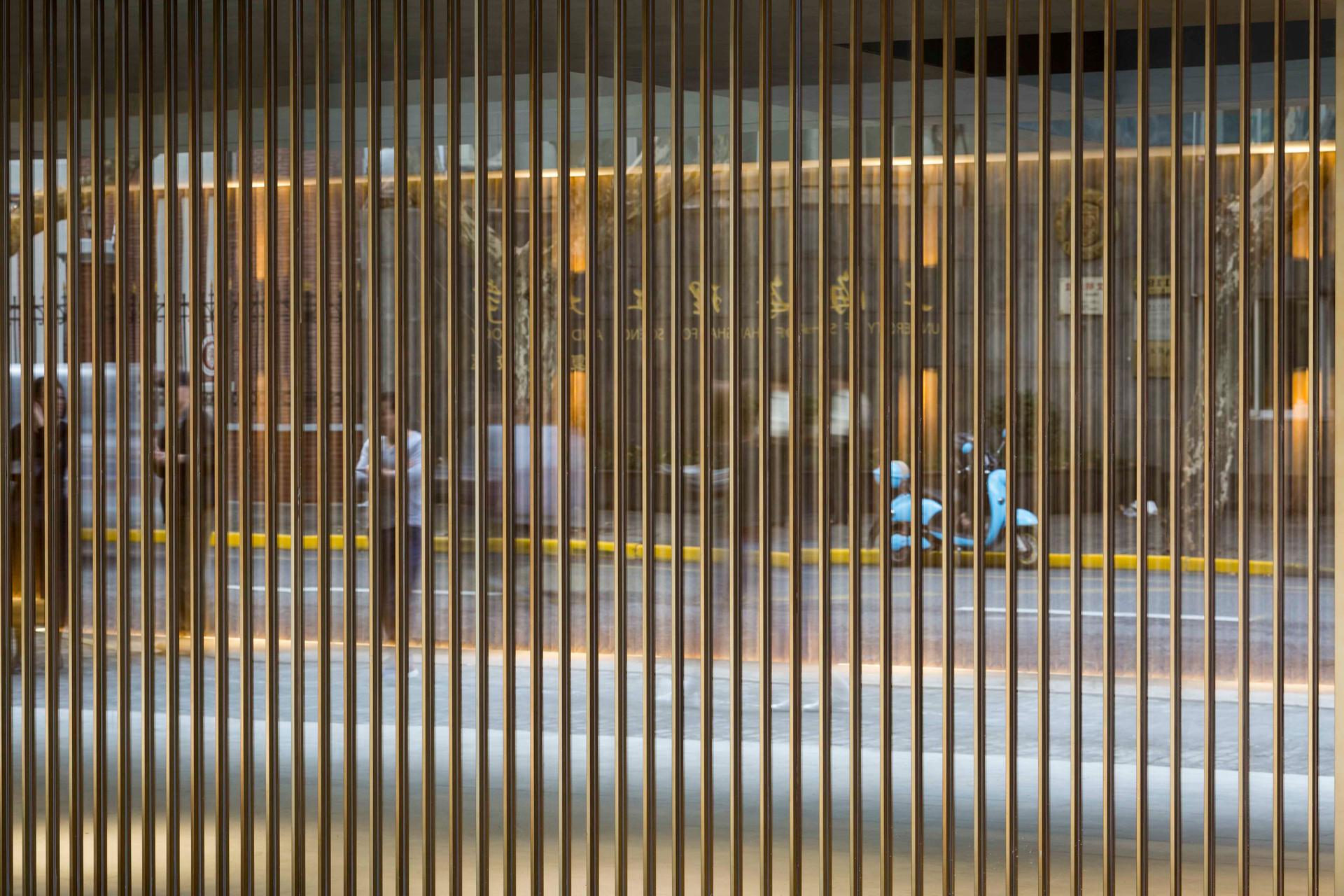 New Shanghai Theatre - image 9