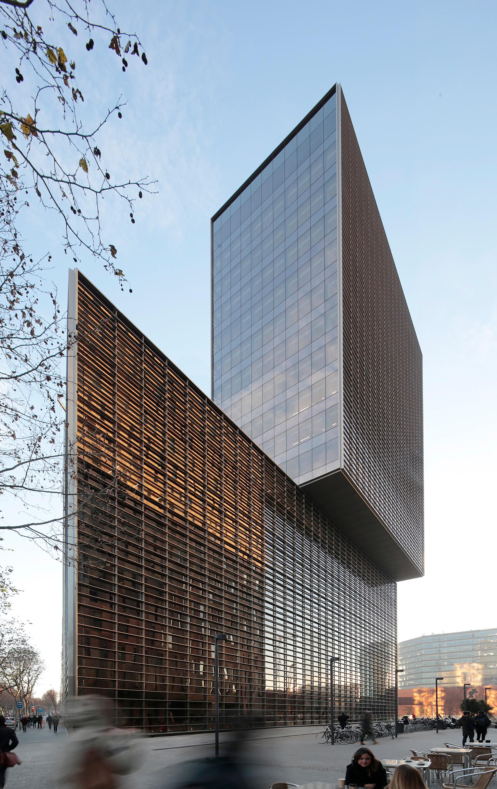 Cuatrecasas lawyers Headquarters - image 3
