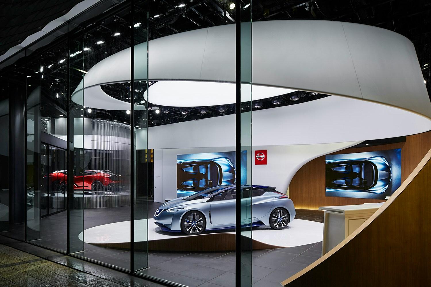 Nissan Crossing Experience Center - image 4