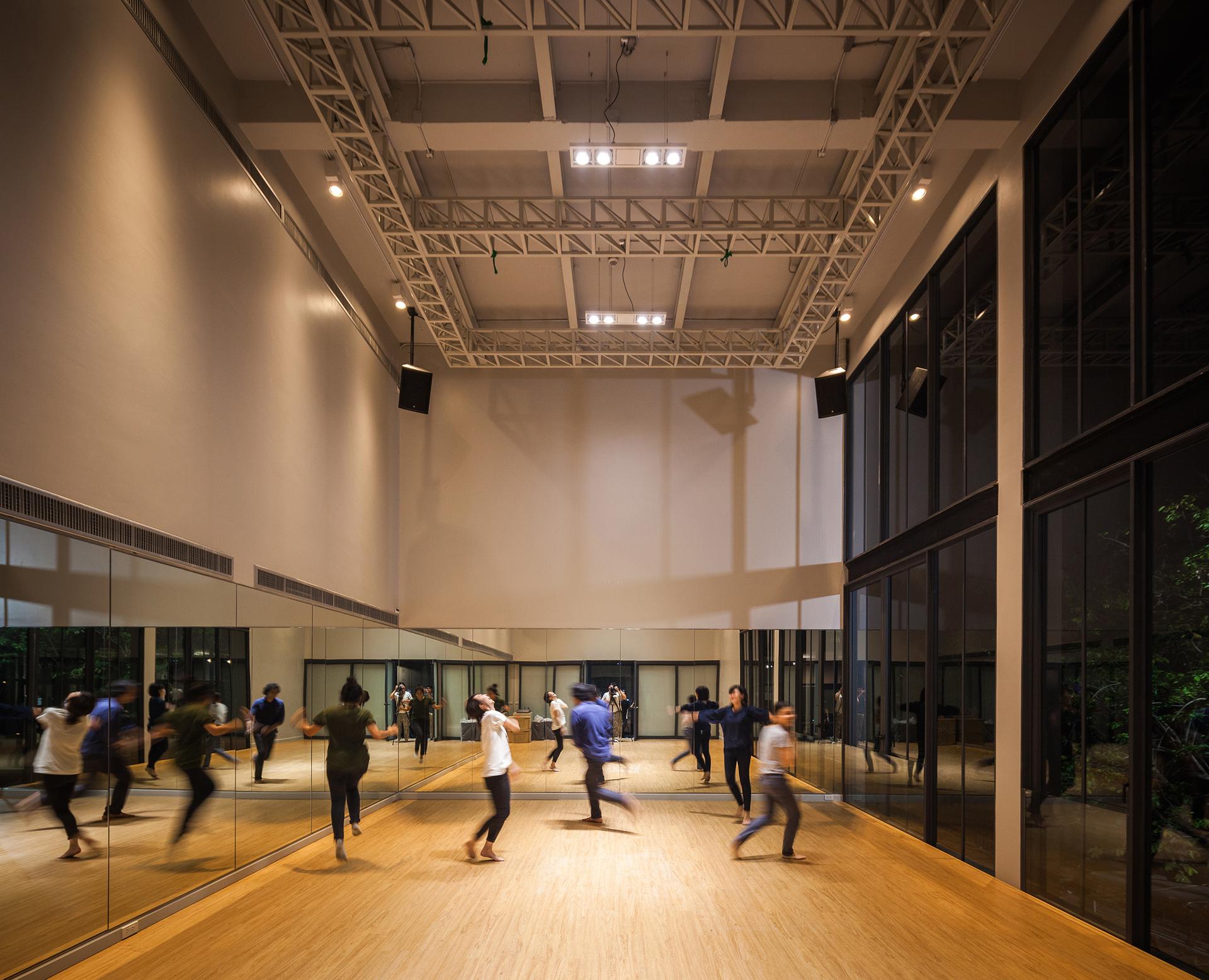 Naiipa Art Complex - image 12