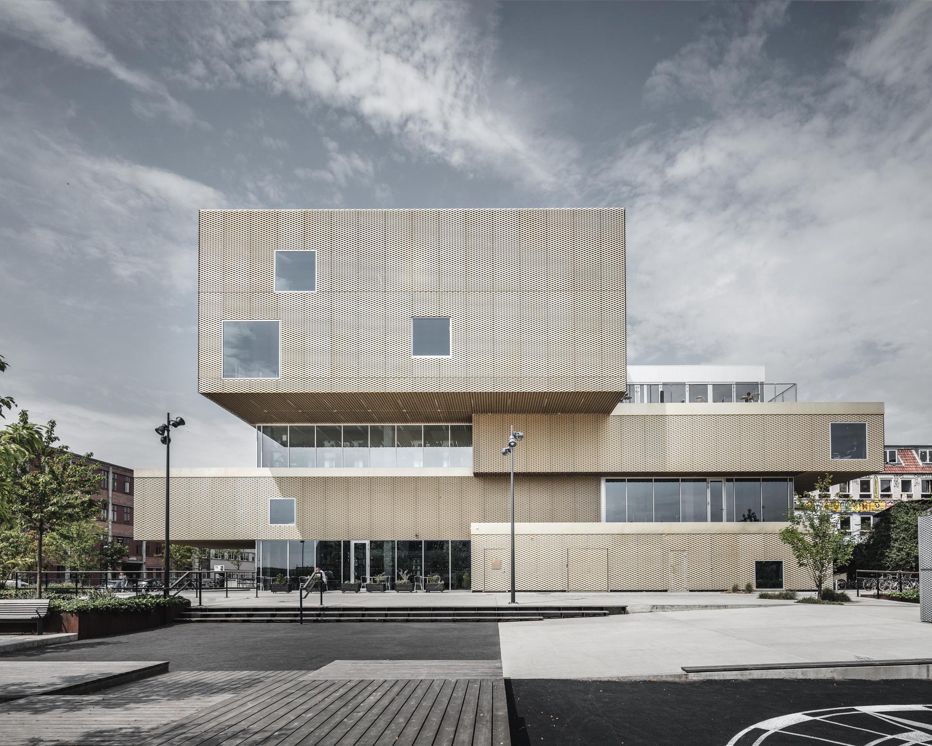 The Library - image 2