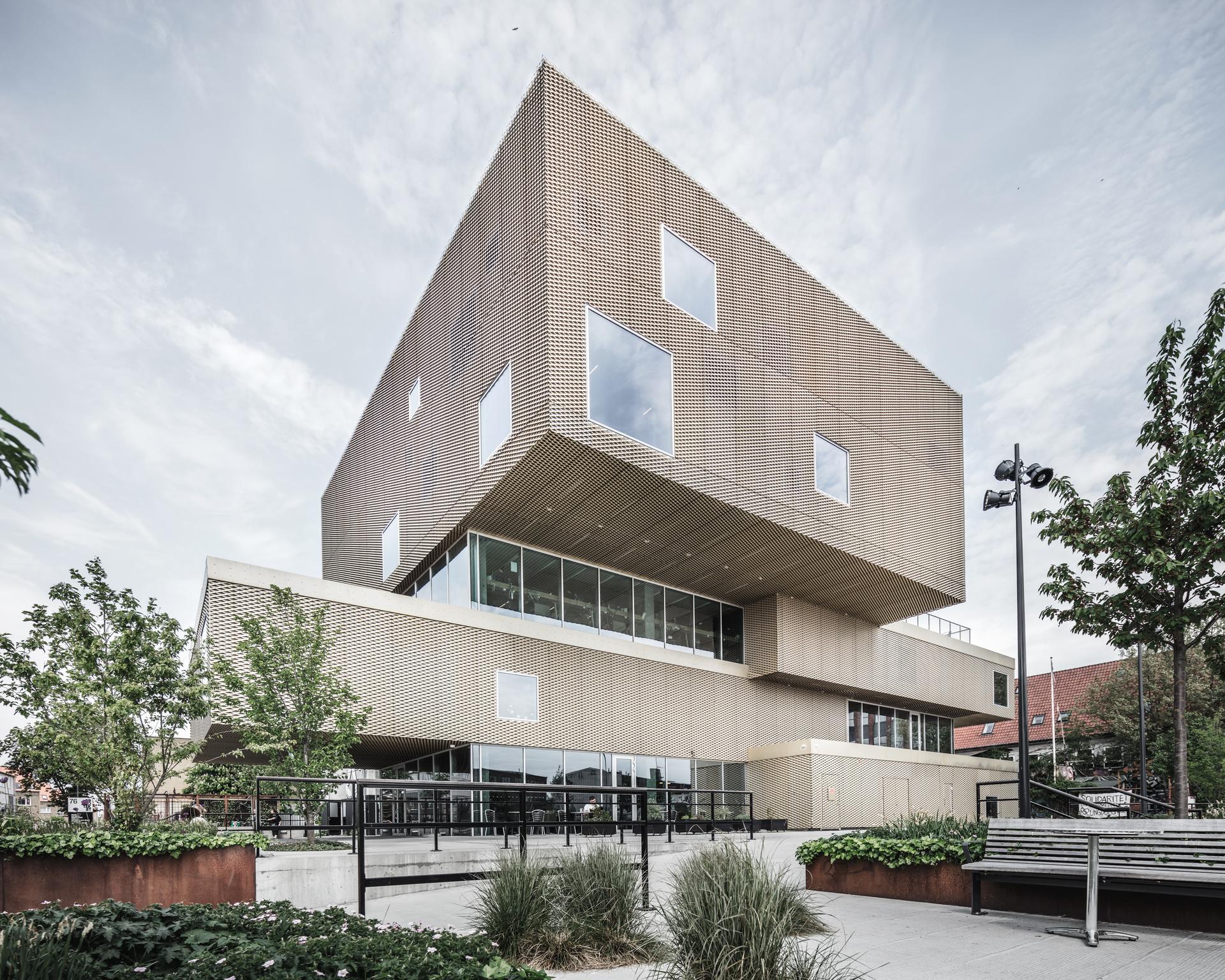 The Library - image 3