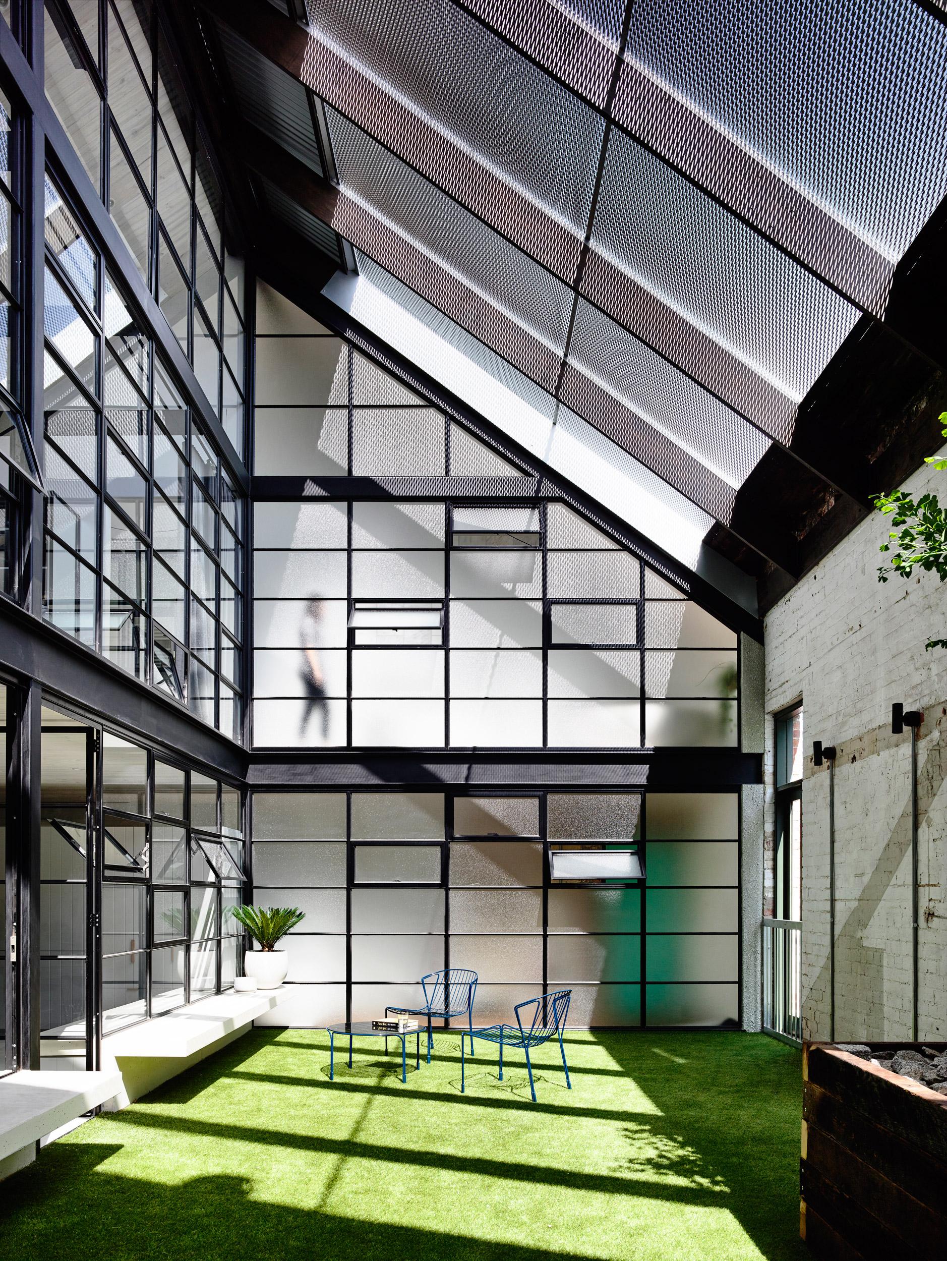 Fitzroy Loft - image 4