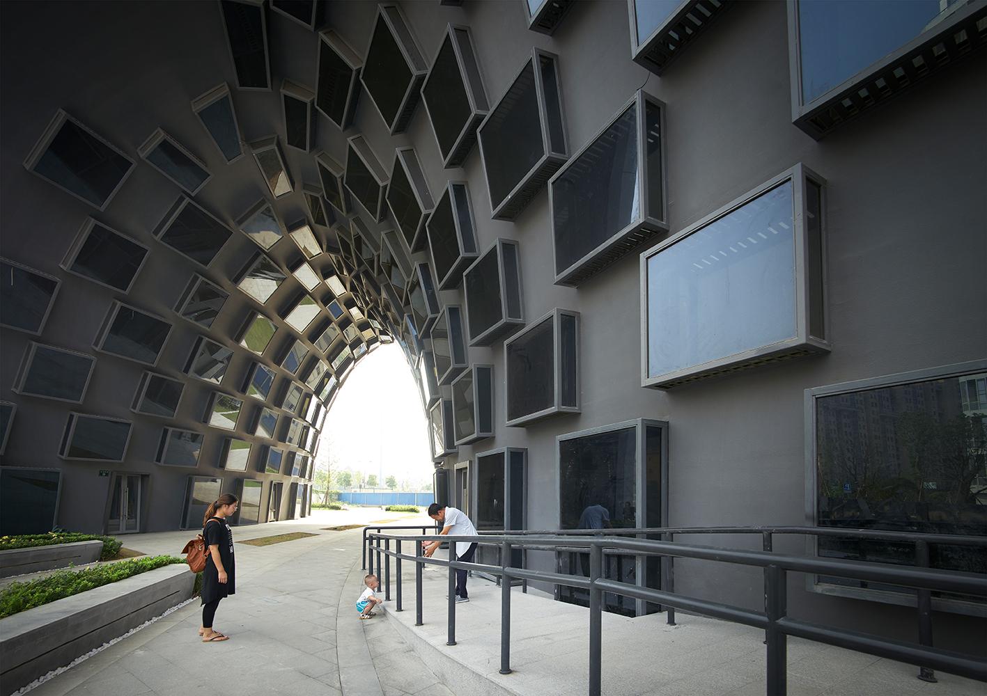 Hangzhou Gateway - image 9