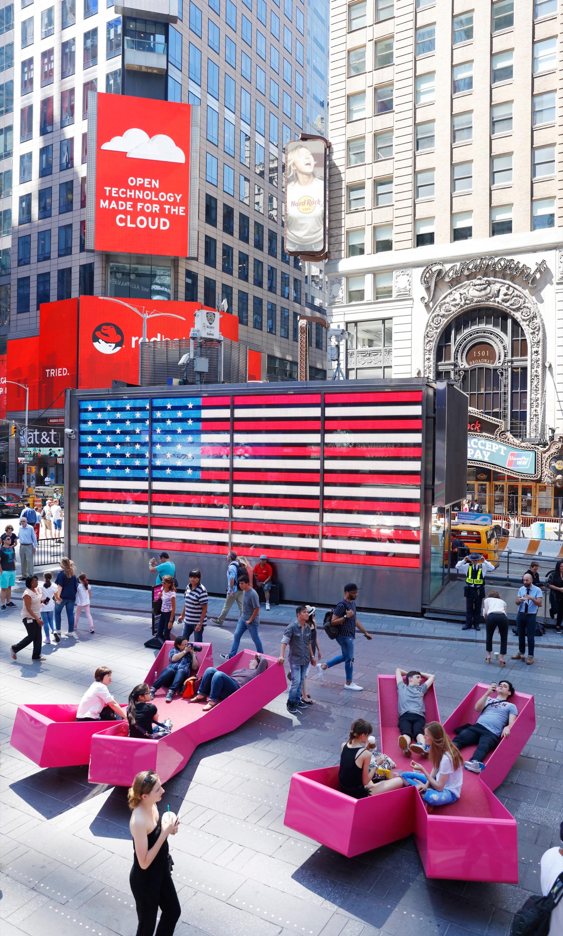 XXX TIMES SQUARE WITH LOVE - image 6