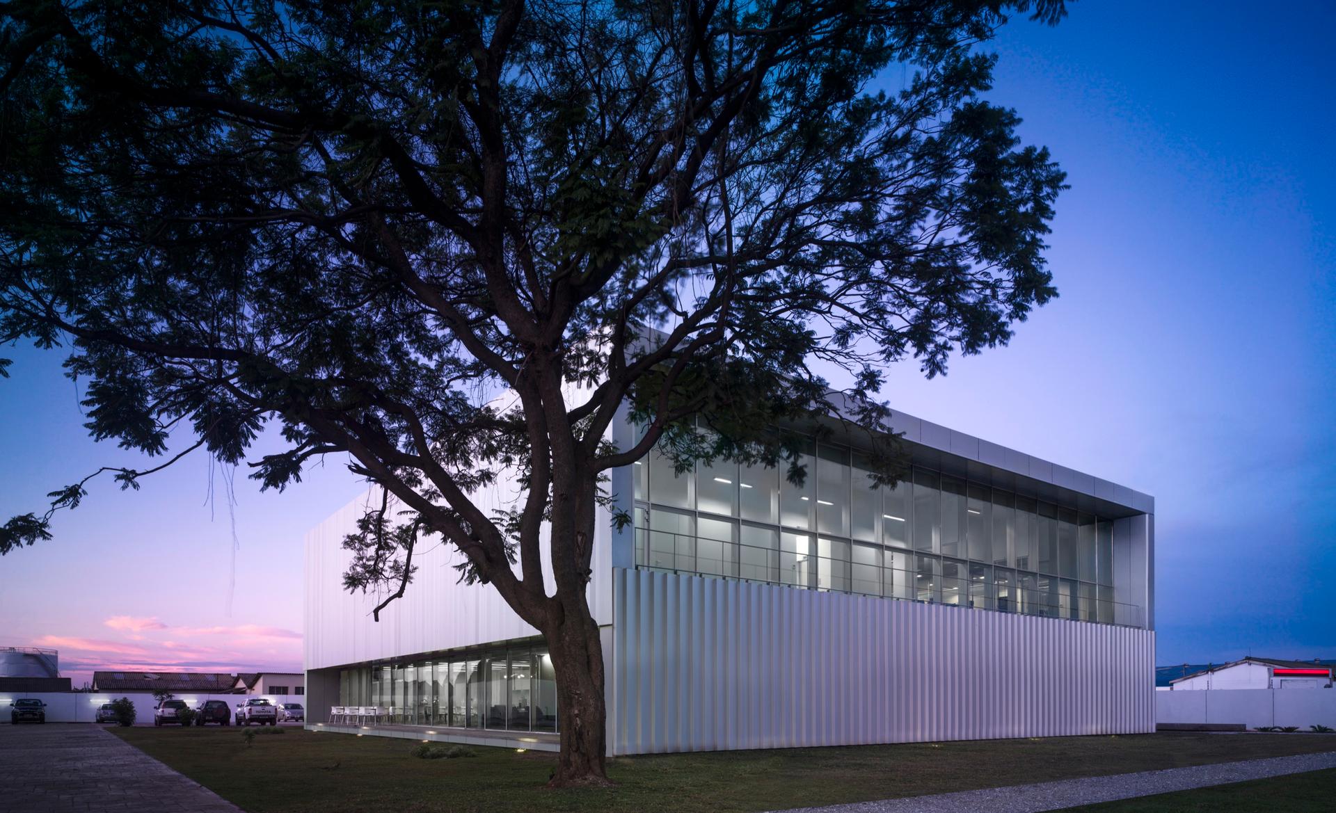 ZM Operations Building - image 11