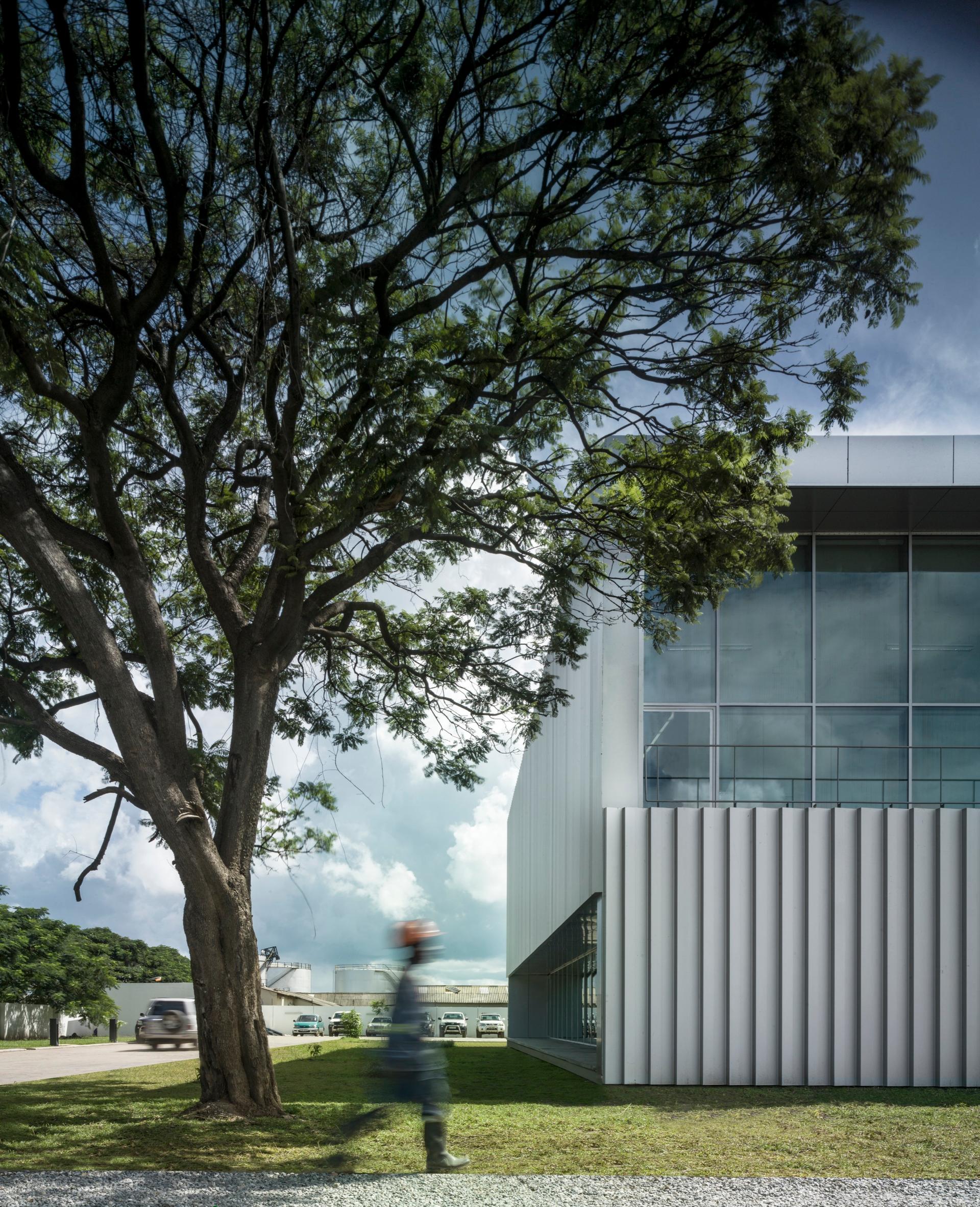 ZM Operations Building - image 4