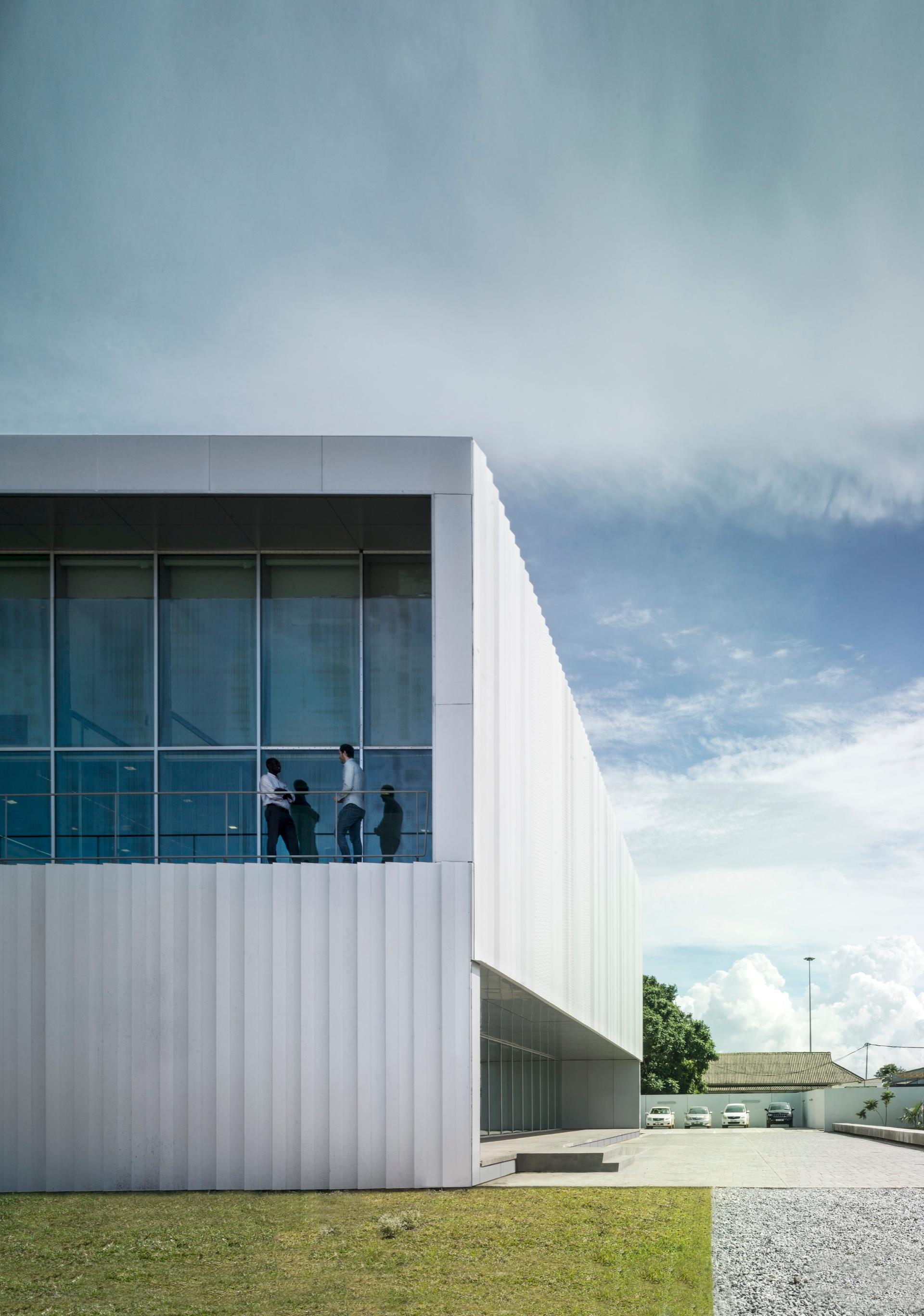 ZM Operations Building - image 10