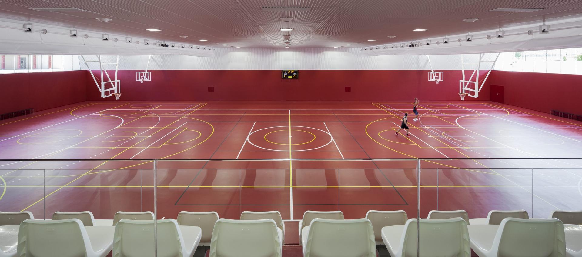 Salburua Civic Center - image 4