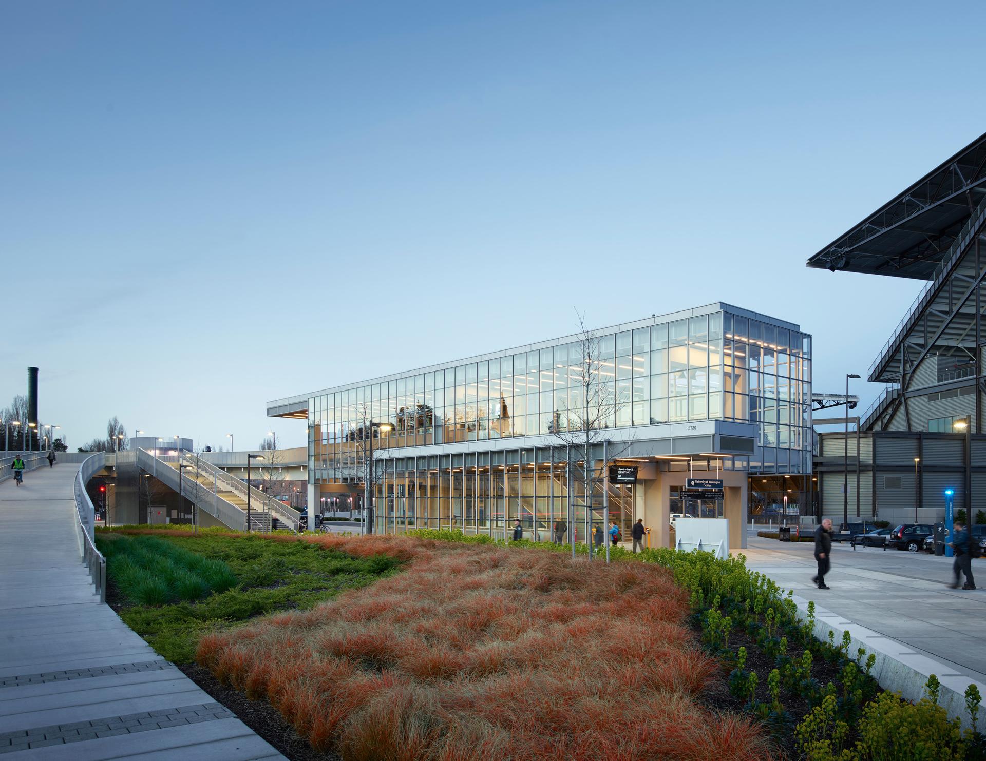 Sound Transit University of Washington Station - image 13