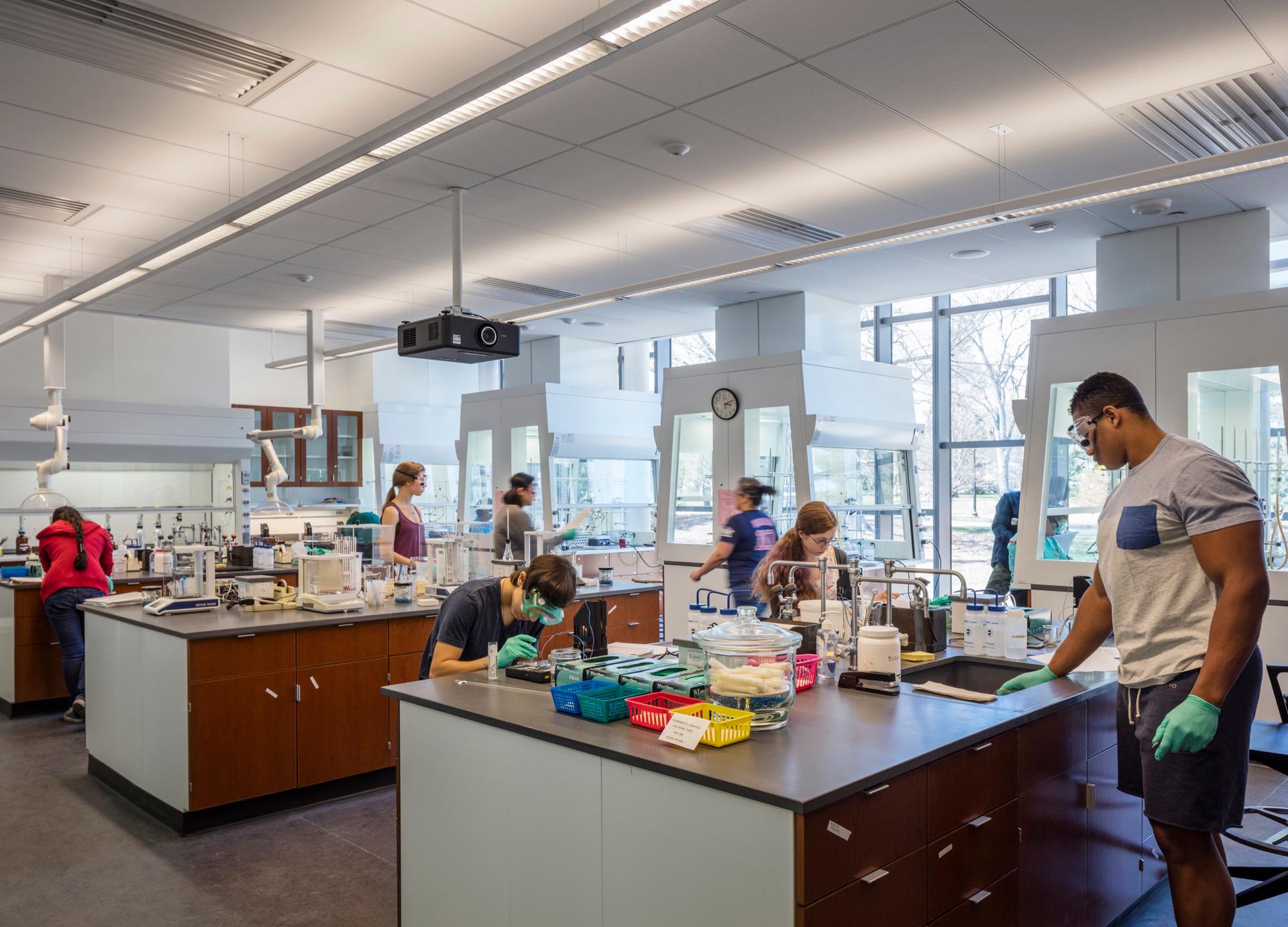 Bridge for Laboratory Sciences building, Vassar College, Integrated Science Center