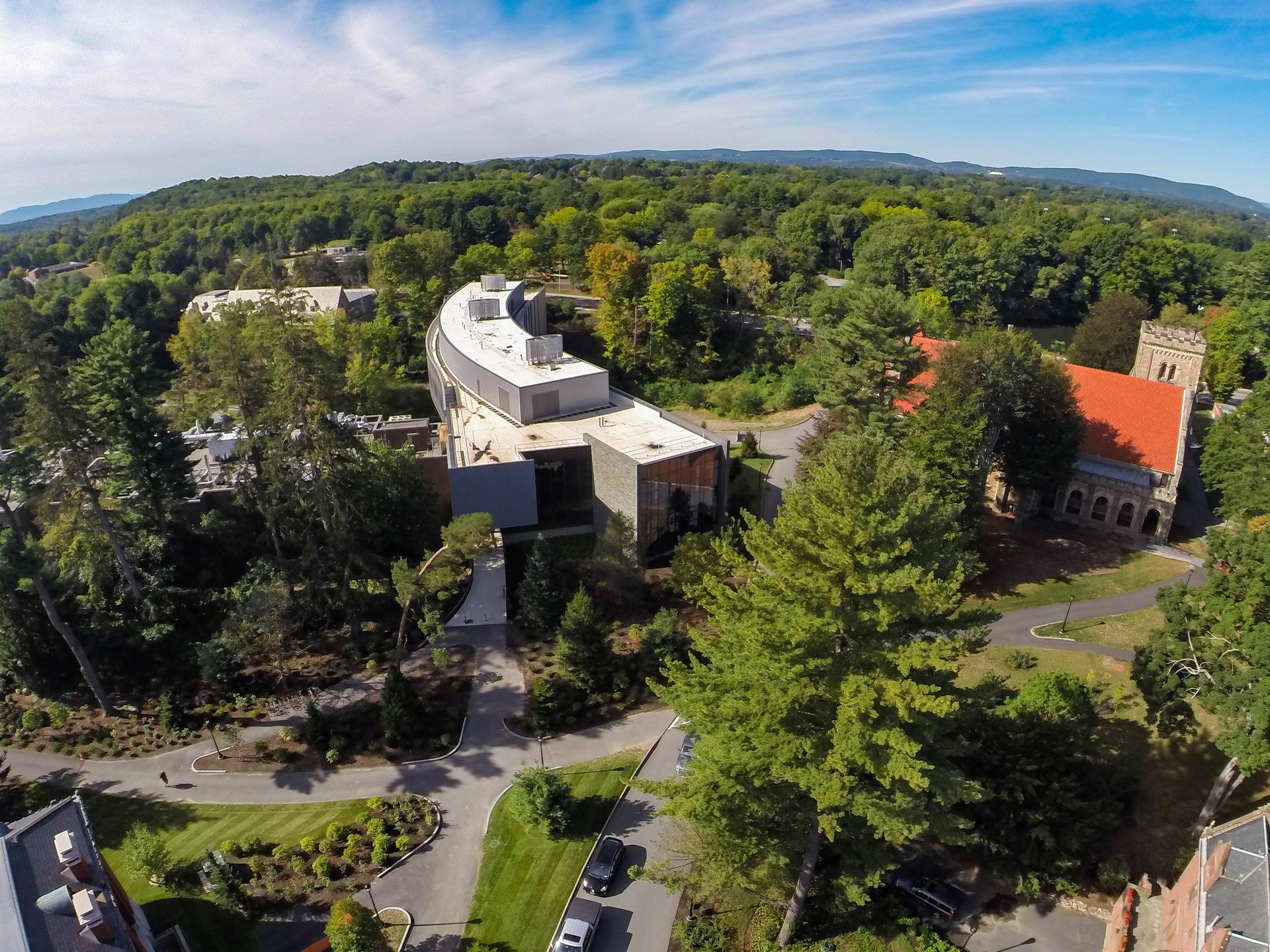 Bridge for Laboratory Sciences building, Vassar College, Integrated Science Center - image 7
