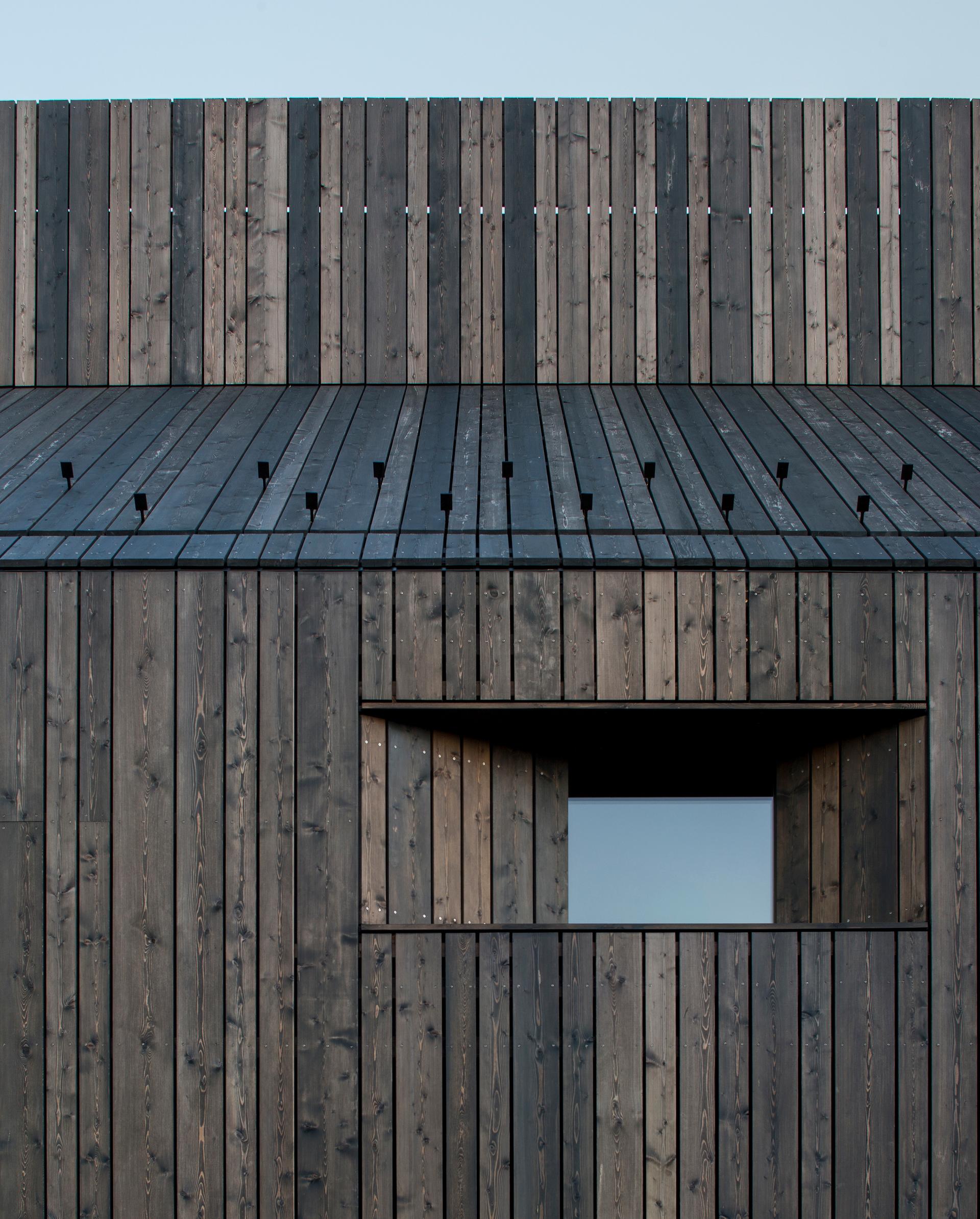Chimney House - image 6