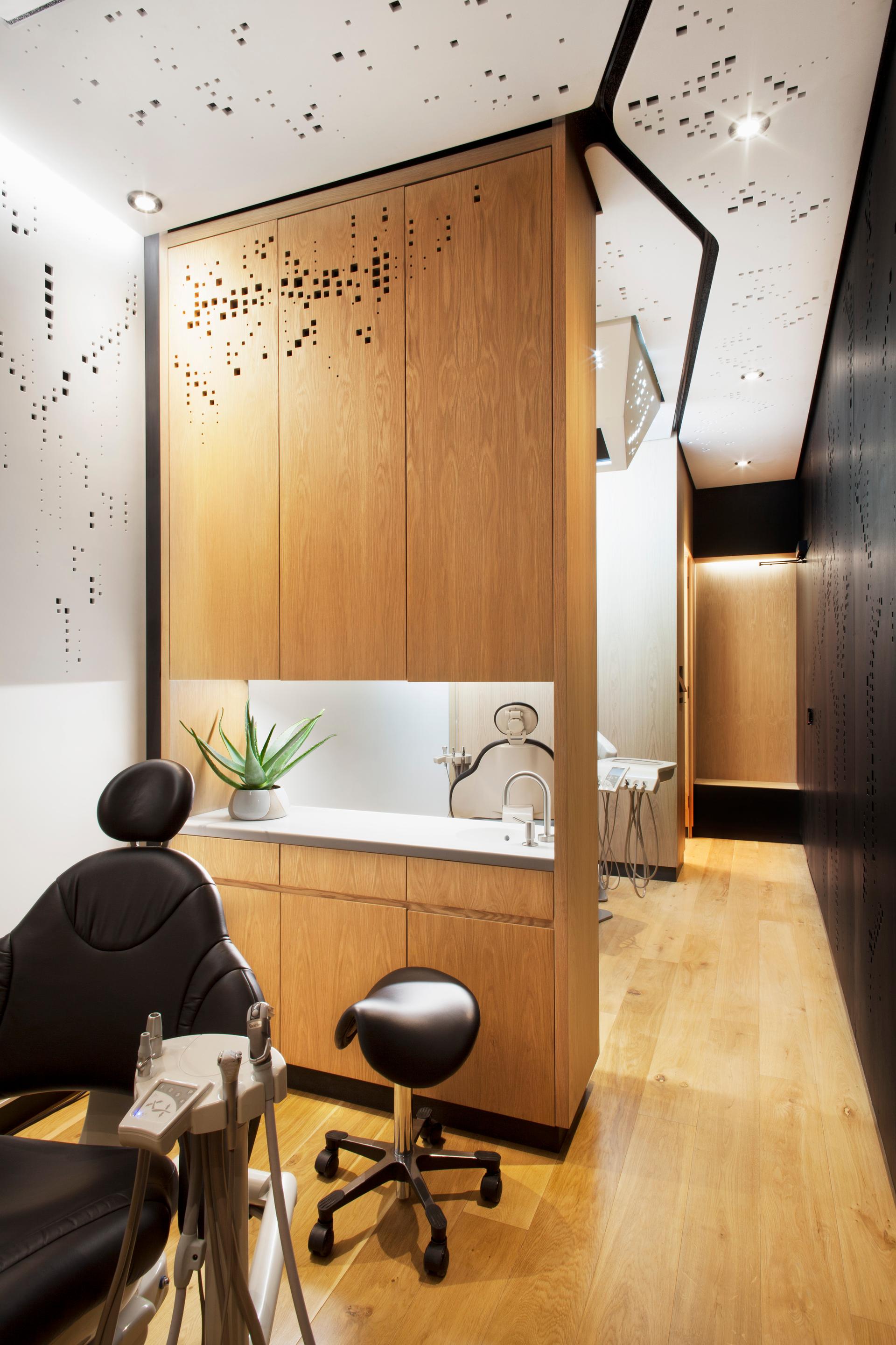 Studio Dental - image 2