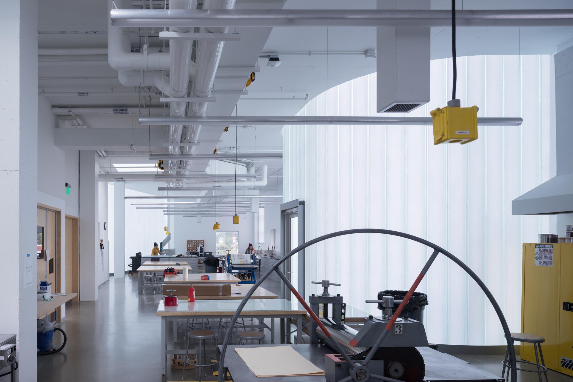 Visual Arts Building, University of Iowa - image 5