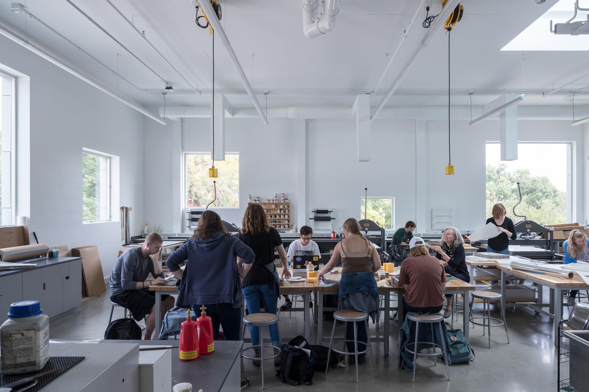 Visual Arts Building, University of Iowa - image 7