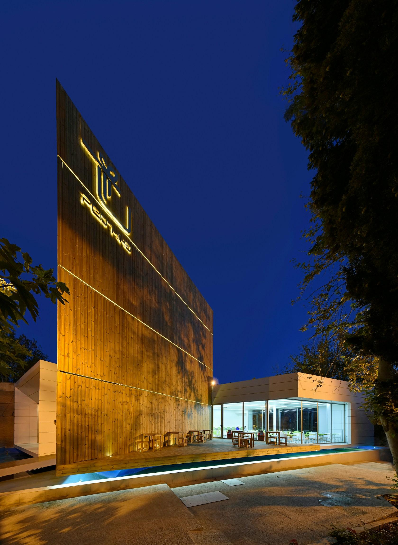 Pershika Franchise Restaurant
