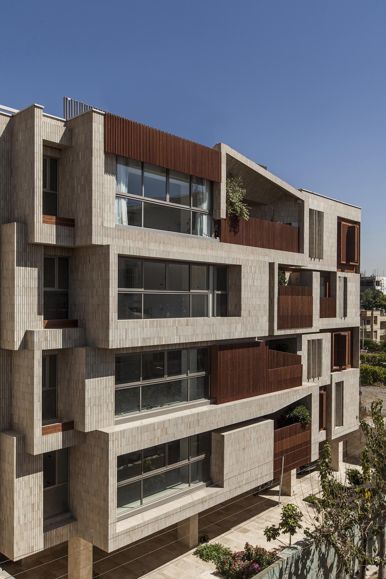 Five House Residential Building - image 3