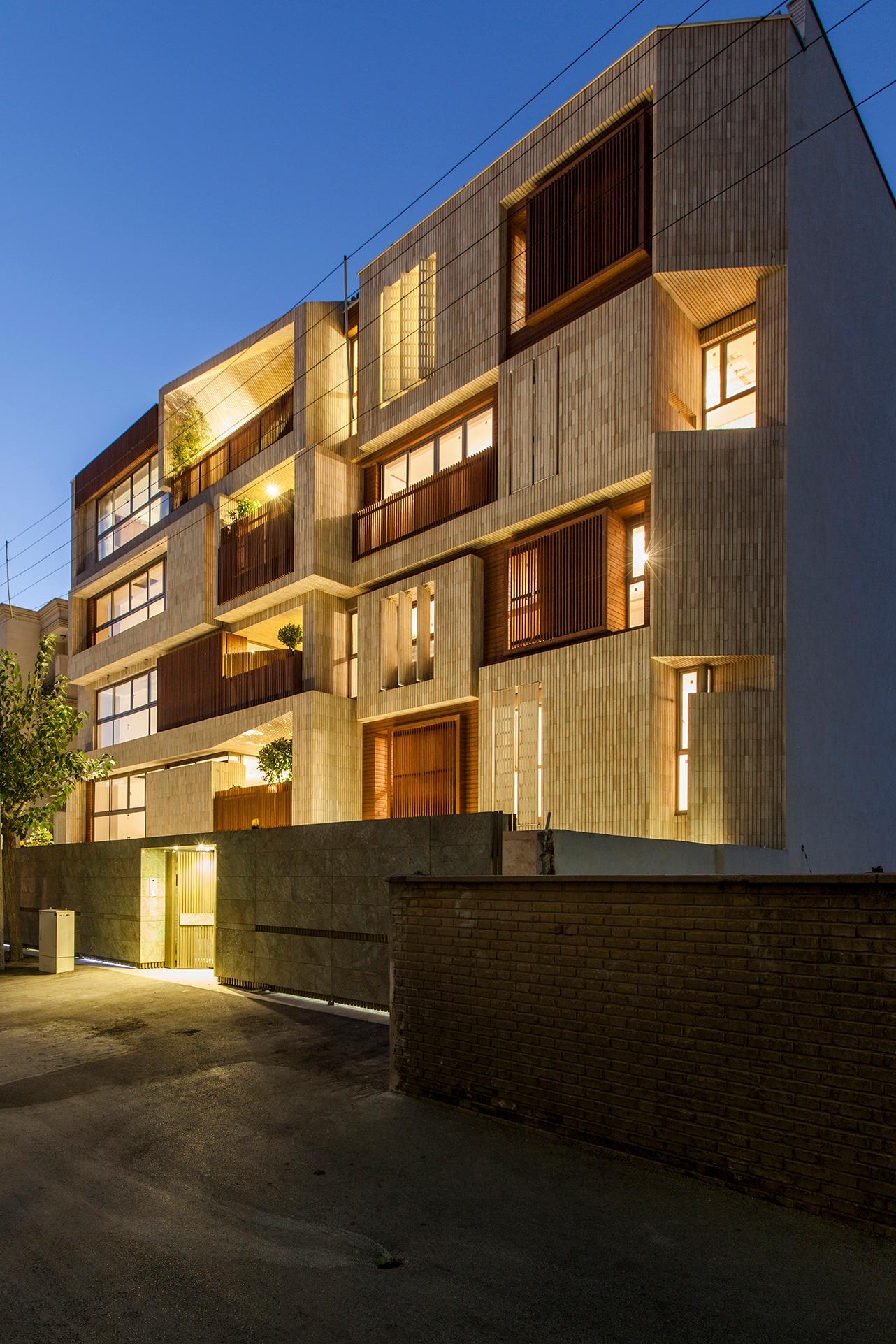 Five House Residential Building - image 4